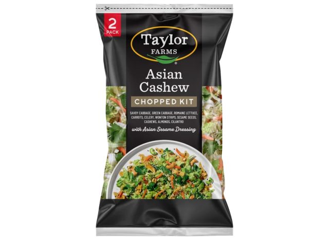 Asiatischer gehackter Cashew-Salat von Taylor Farms