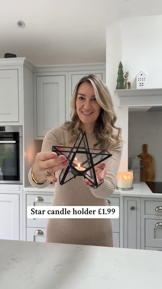 Sophie hat einen schicken Kerzenhalter für 1,99 £ gefunden