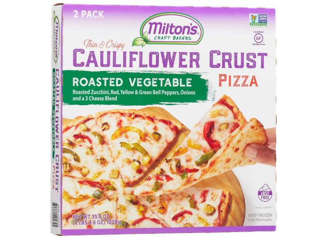 Milton's Craft Bakers Pizza mit geröstetem Gemüse und Blumenkohlkruste