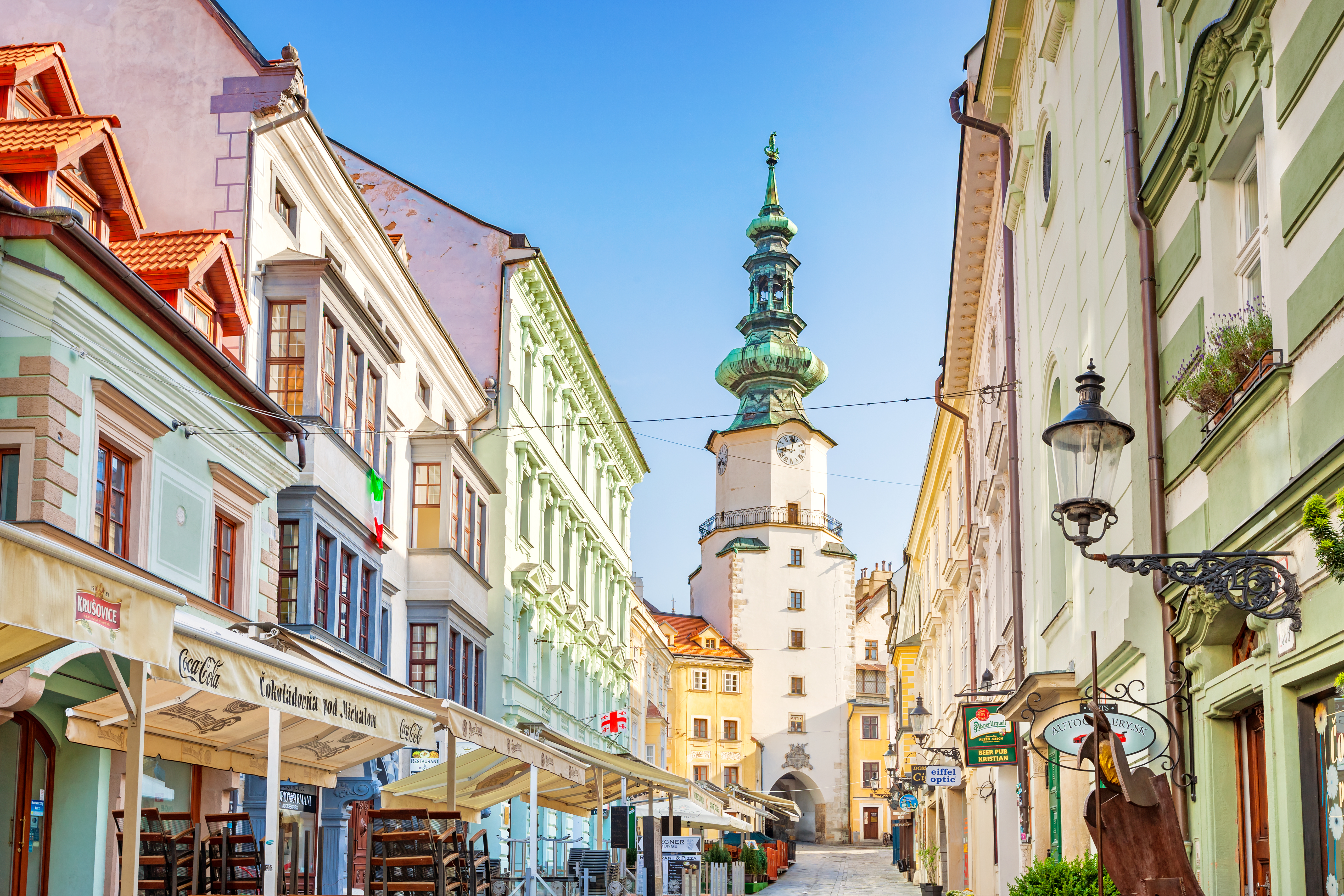 Die Altstadt von Bratislava wird als sowohl schön als auch charmant beschrieben