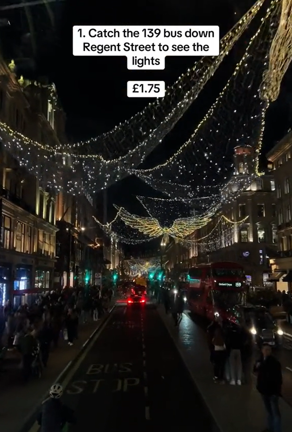 Die Weihnachtsbeleuchtung in der Regent Street macht Spaß, ist kostenlos und festlich
