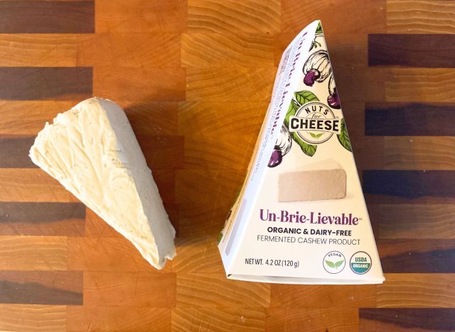Nüsse für Cheese Brie