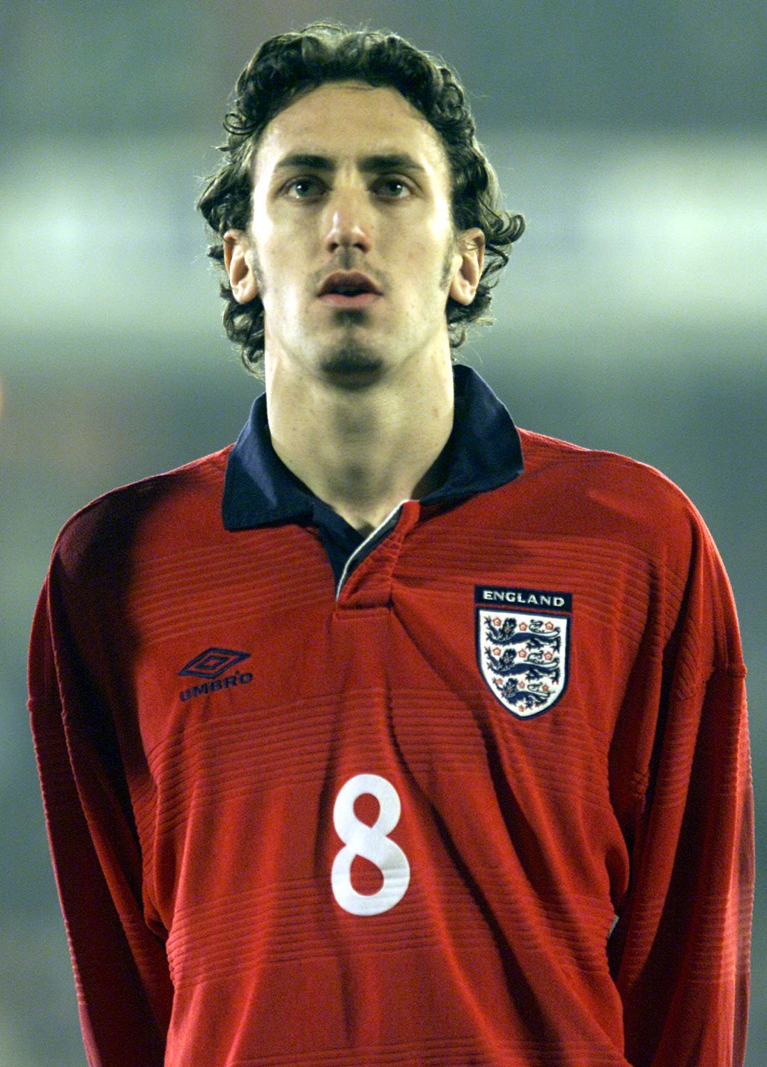 Als er für die englischen Jugendmannschaften spielte, hatte er lange Haare