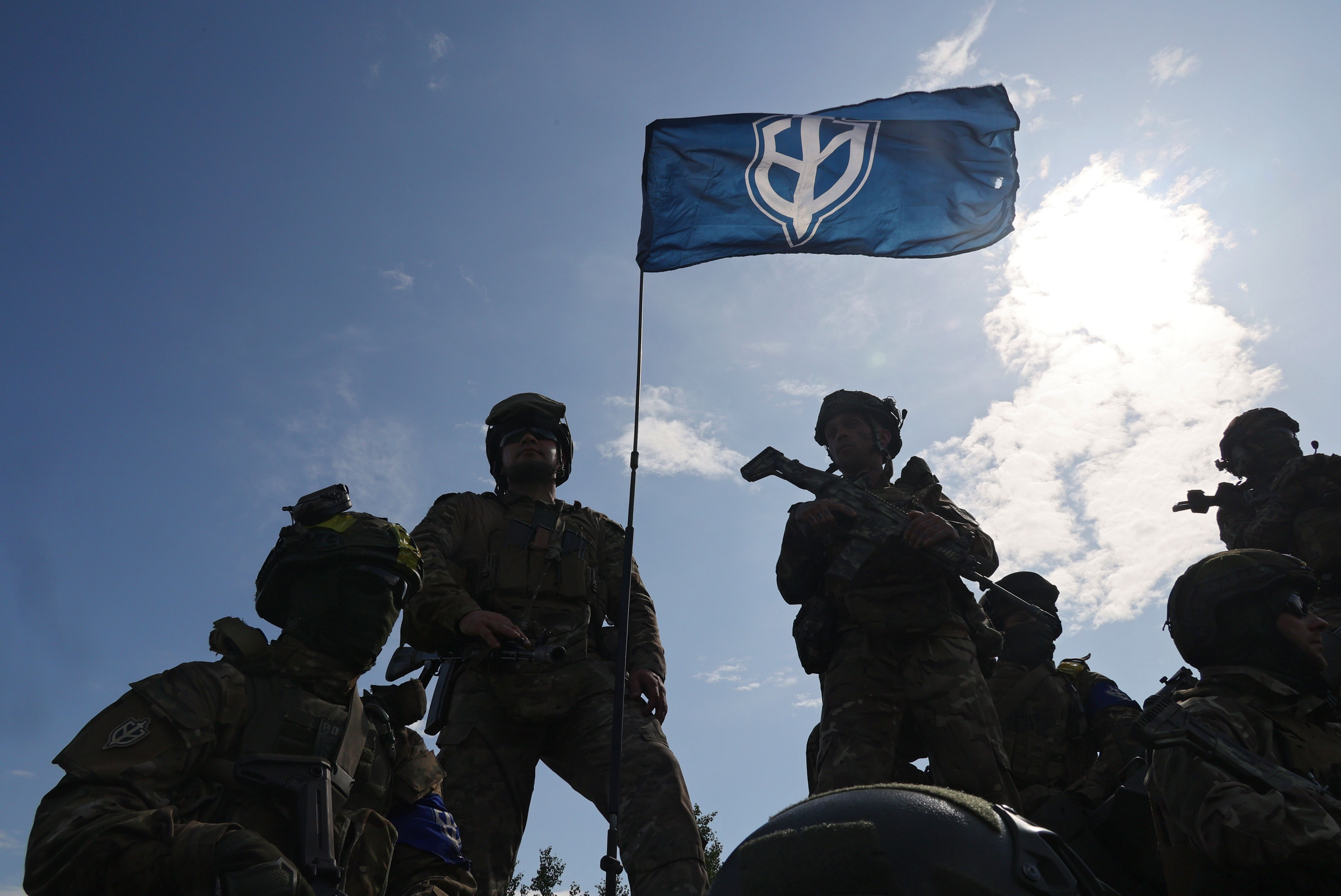 „Wir müssen für die Freiheit der Ukraine und unseres Mutterlandes kämpfen. Und wir werden gewinnen“, sagte Caesar gegenüber The Sun