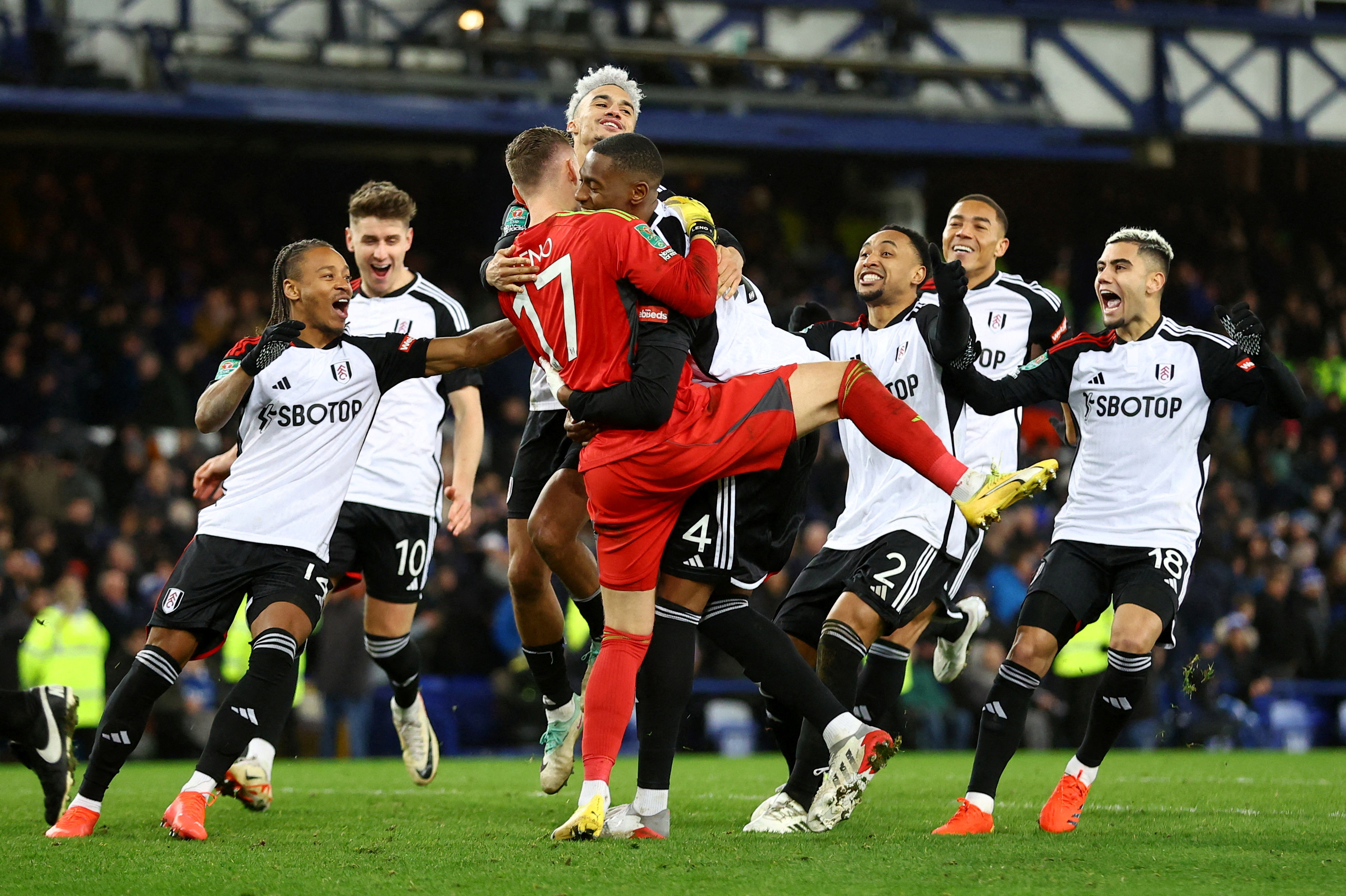 Fulham besiegte Everton im Elfmeterschießen und erreichte zum ersten Mal das Halbfinale des Carabao Cup