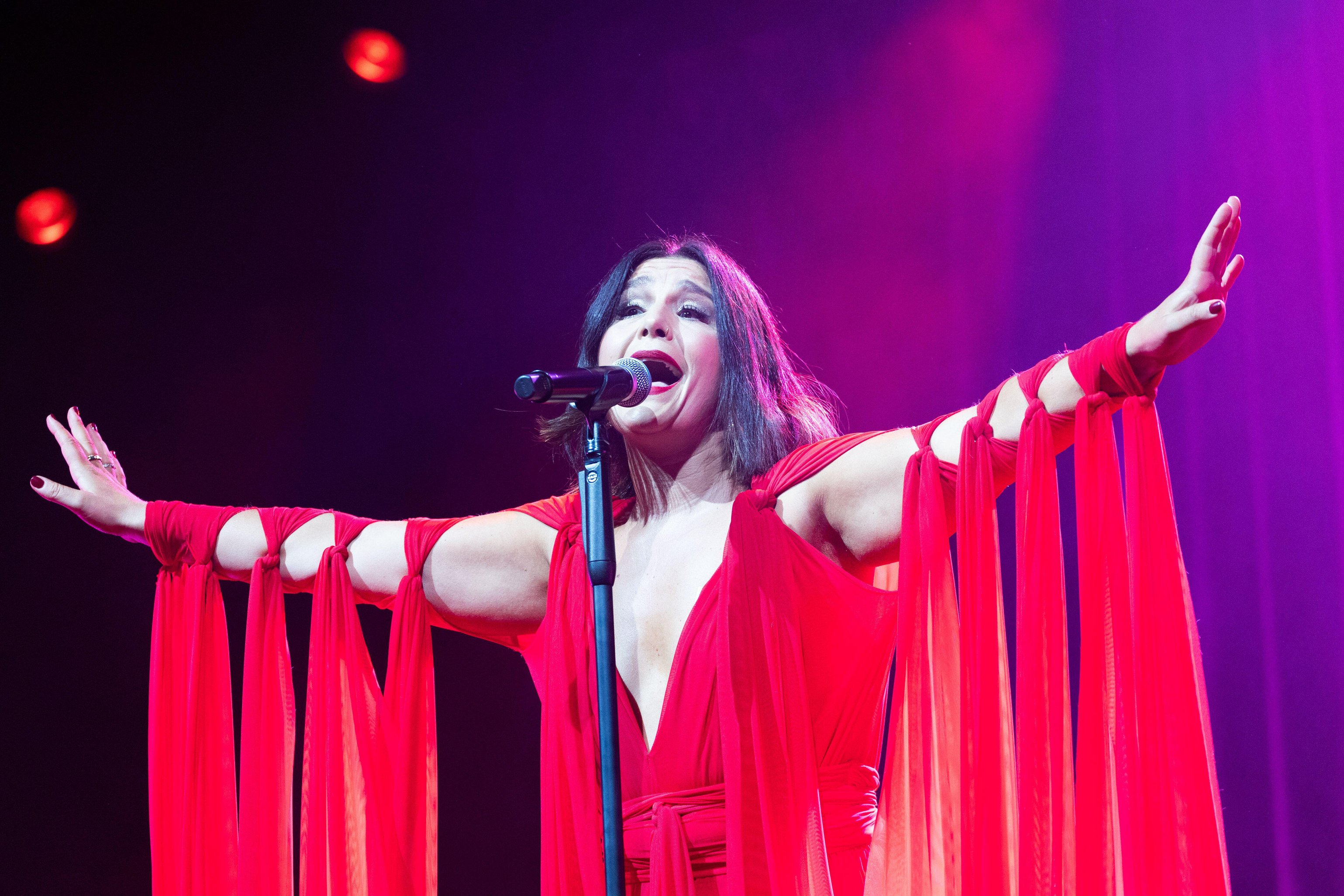 Jessie tritt Anfang des Jahres im Rahmen ihrer That!-Show im Alexandra Palace auf.  Fühlt sich gut an!  Tour