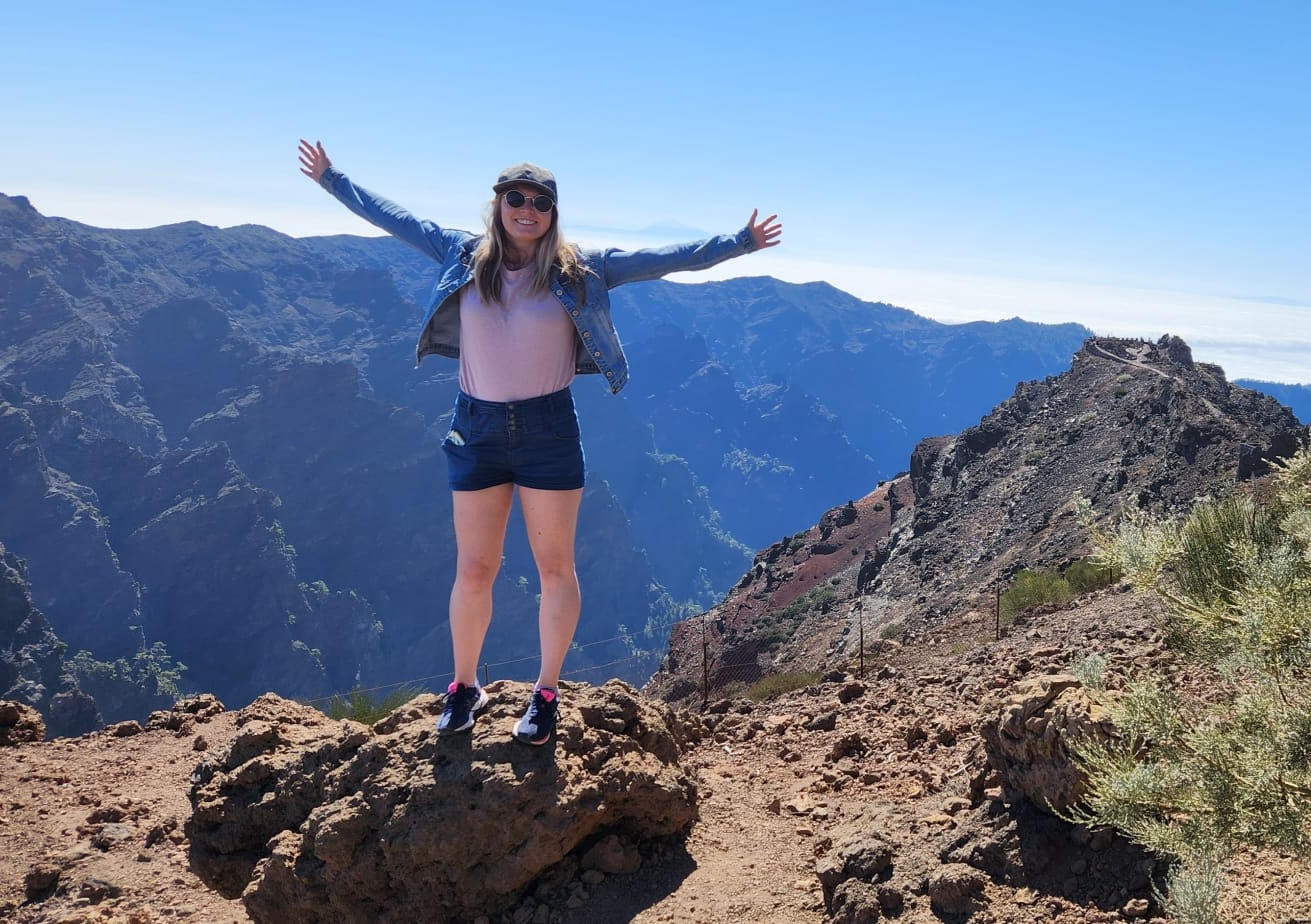 Natasha Clark genießt die Aussicht auf La Palma
