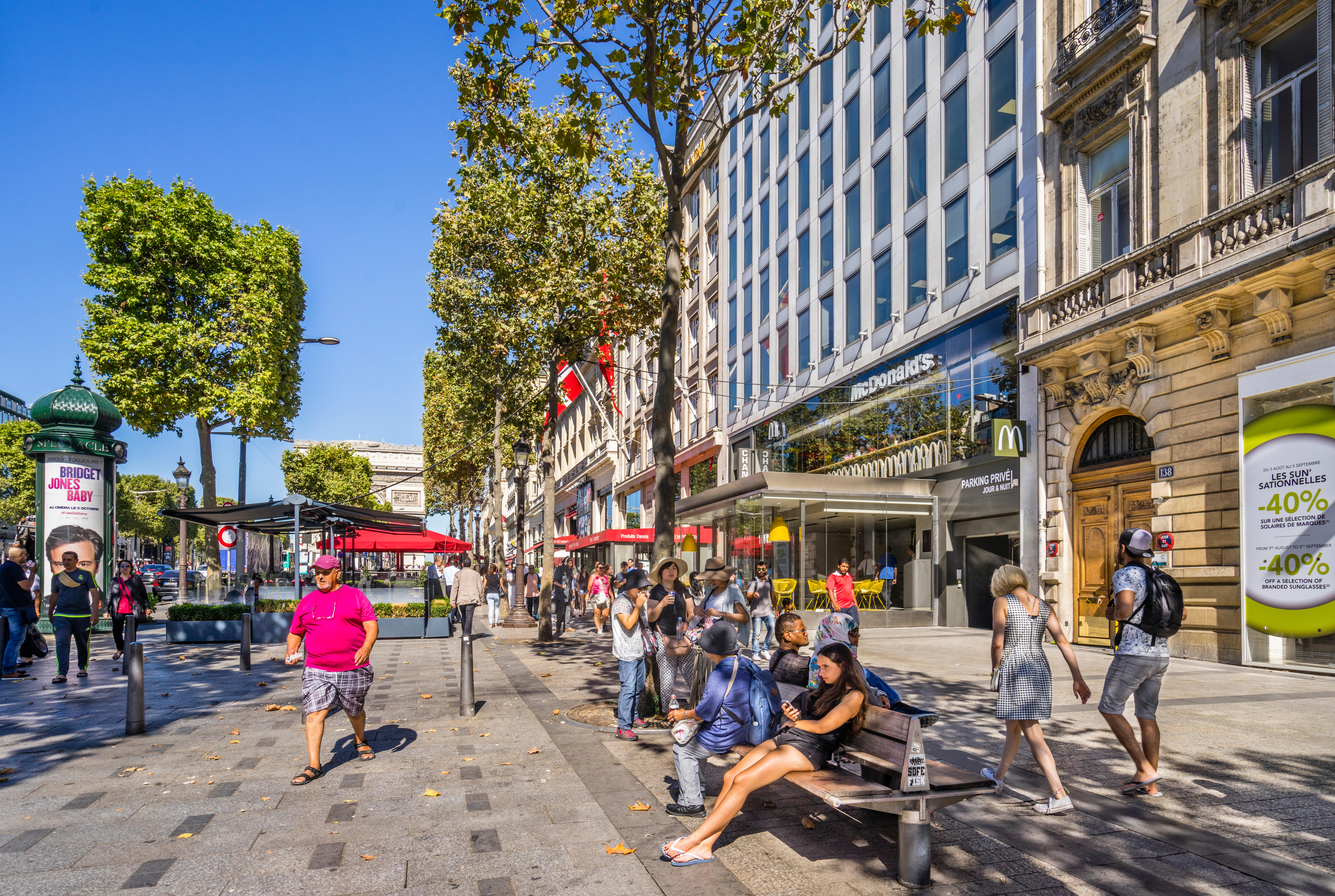 Die Avenue des Champs-Elysees soll auf der britischen Straße entworfen worden sein