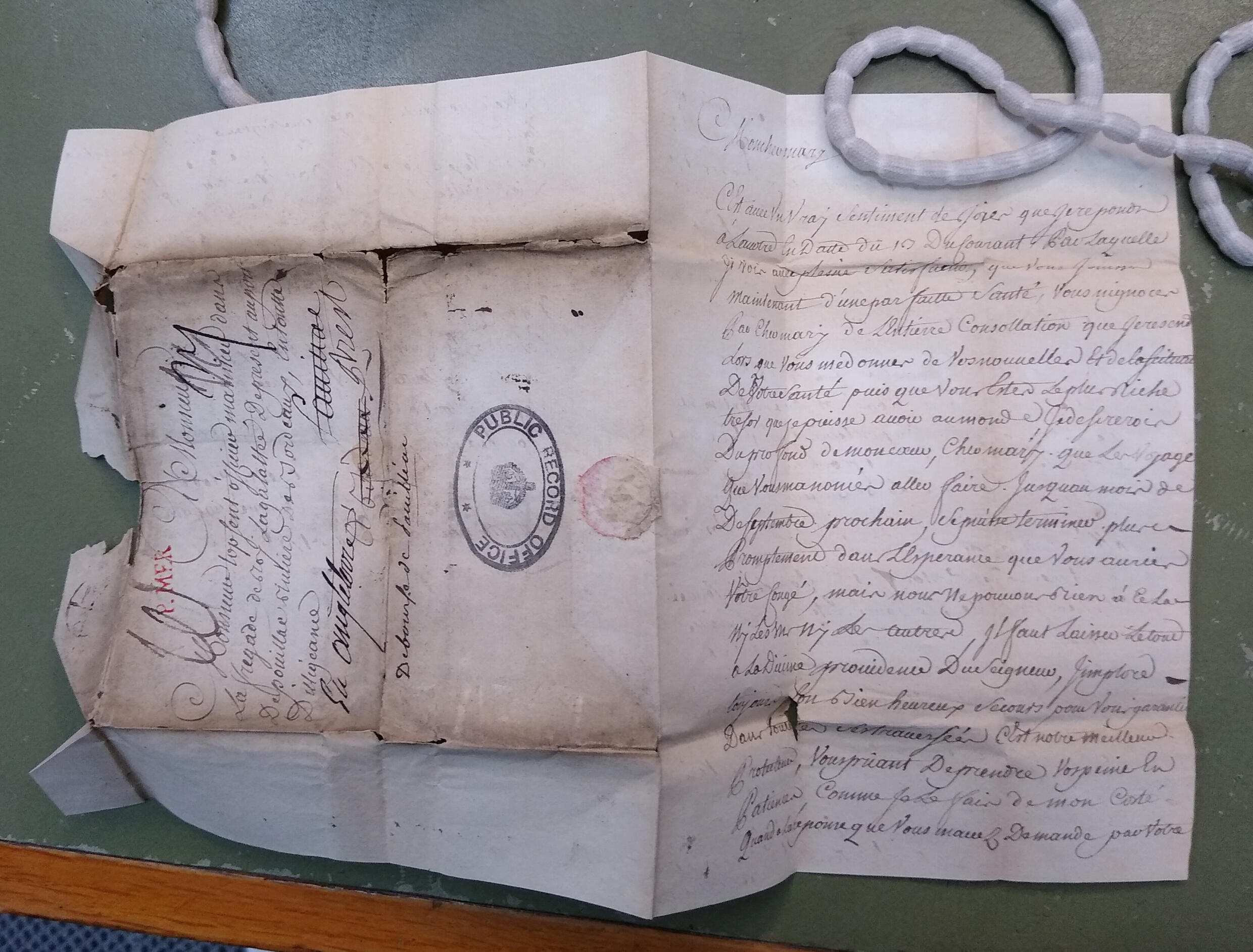 Ein Brief von Anne Le Cerf an ihre Tochter, verfasst im 18. Jahrhundert, zuletzt vor über 250 Jahren im Jahr 2023.