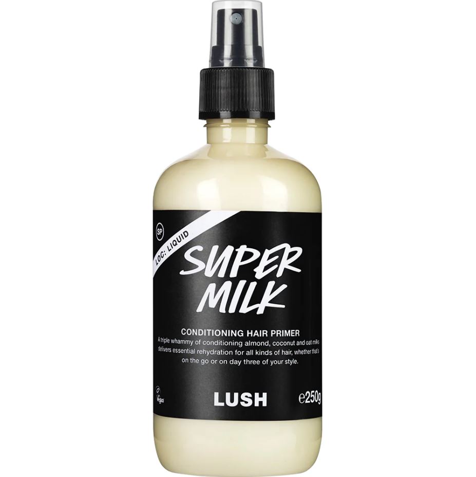 Das Super Milk-Produkt soll ein „Dreifachprodukt aus pflegender Mandel-, Kokos- und Hafermilch“ sein.