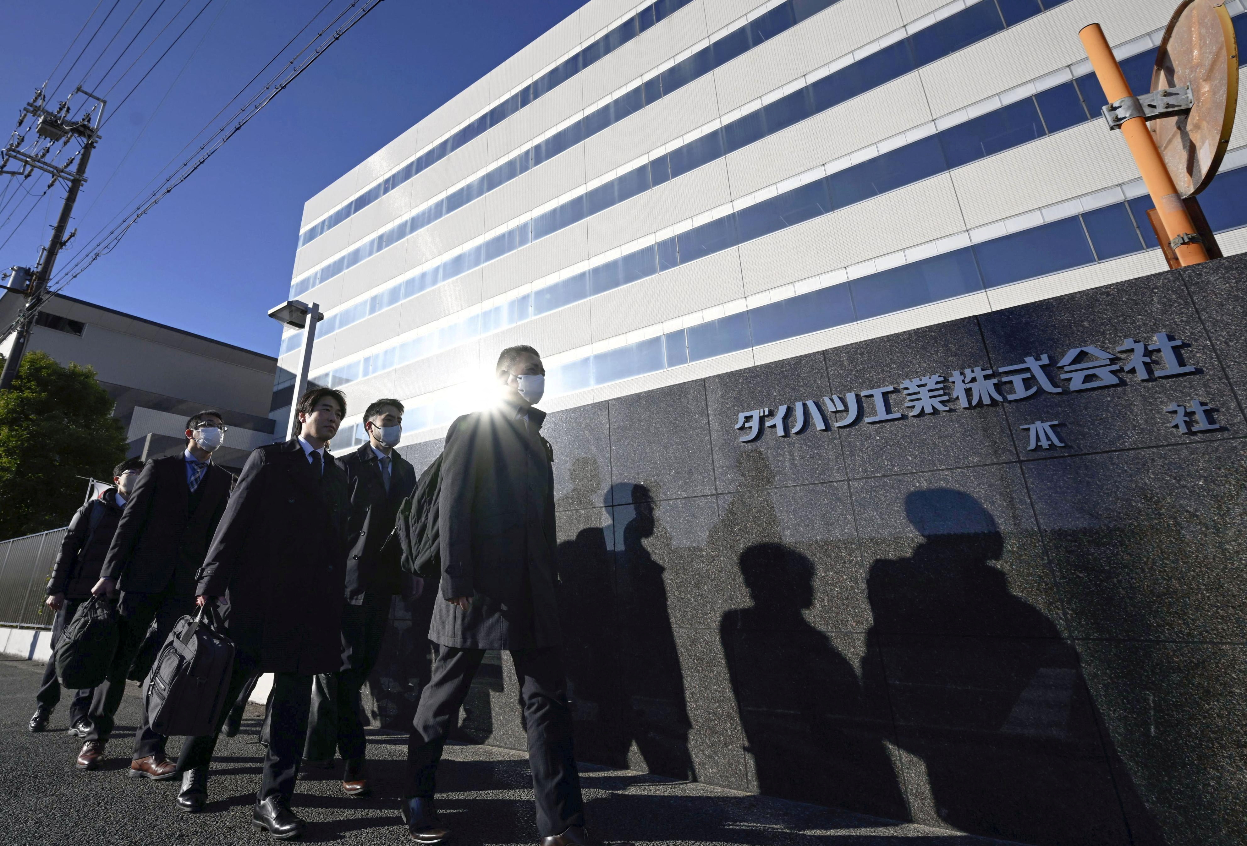 Beamte des japanischen Verkehrsministeriums begannen mit der Untersuchung von Sicherheitstests