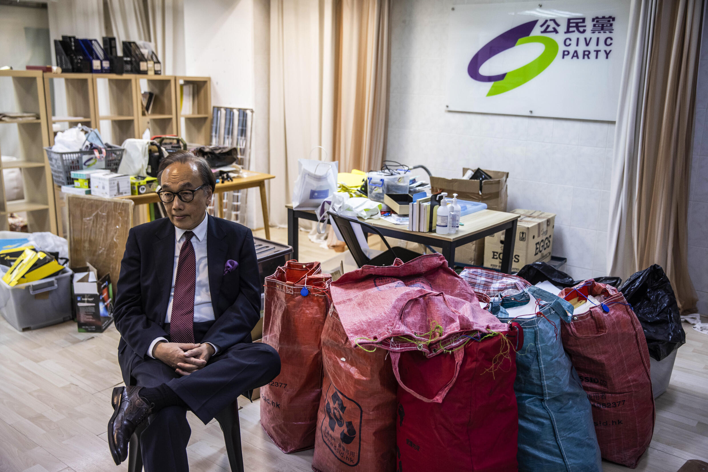 „Die Zeiten haben sich geändert“, sagte der erfahrene Hongkonger Politiker Alan Leong gegenüber AFP im inzwischen geschlossenen Hauptquartier der Civic Party