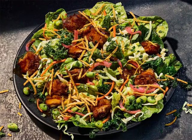 Zitrus-Asiatischer Crunch-Salat mit Hühnchen bei Panera