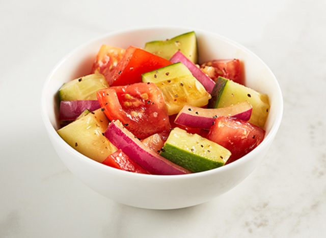 McAlister's Deli Tomaten-Gurken-Salat 