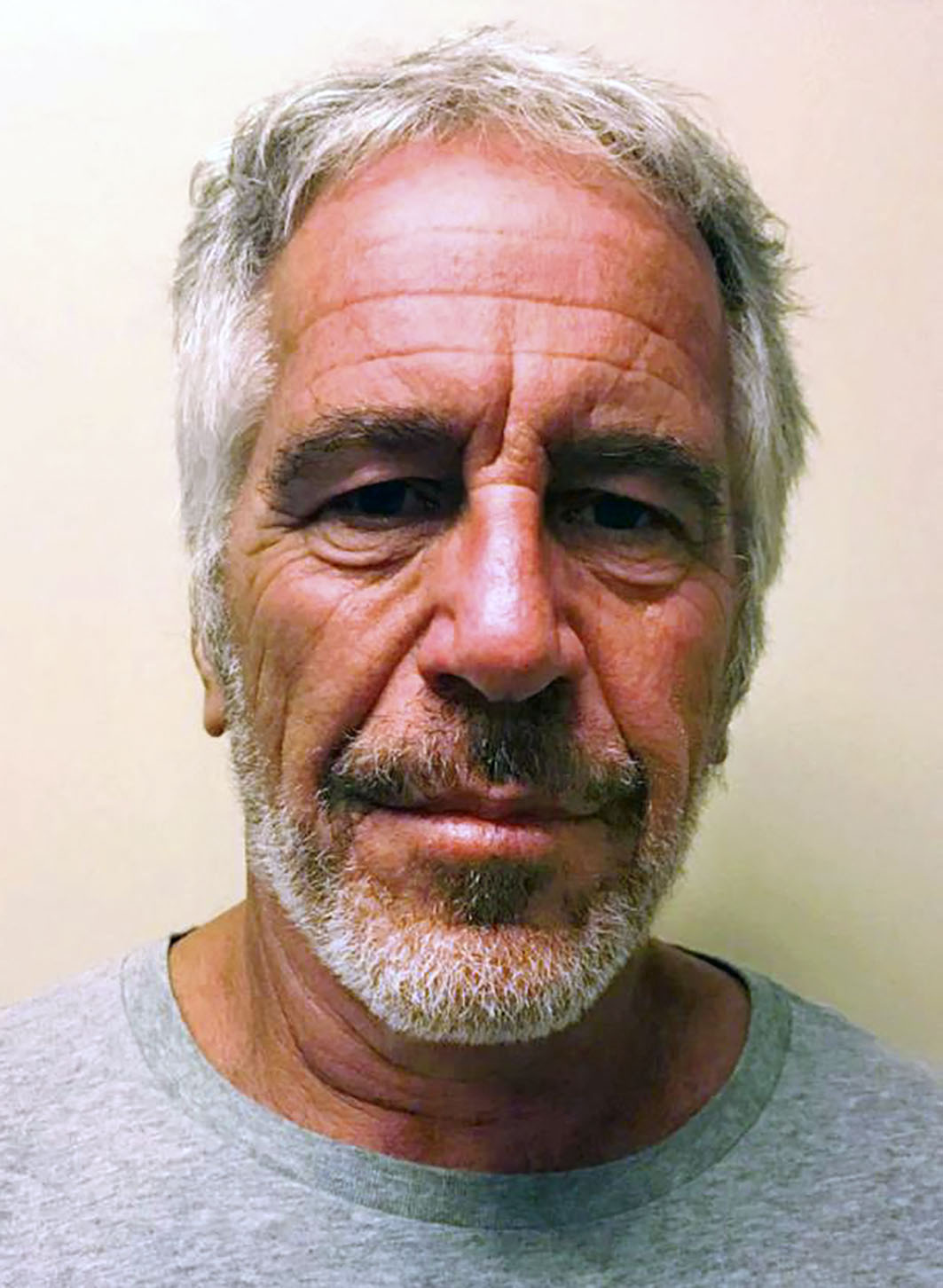 Epstein wurde im August 2019 erhängt in seiner New Yorker Gefängniszelle aufgefunden