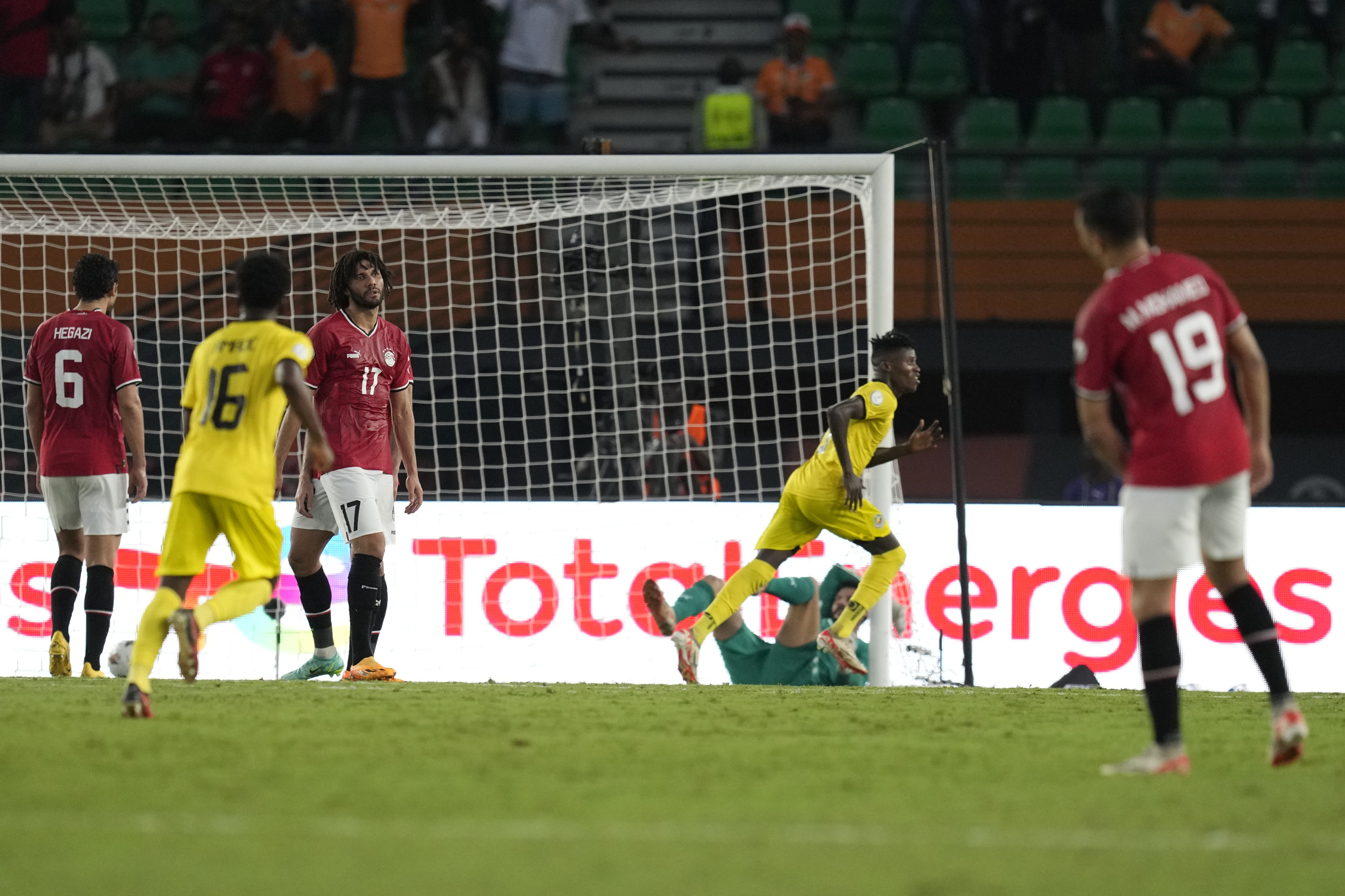 Mosambik erzielte in ebenso vielen Minuten zwei Tore und ging mit 2:1 in Führung