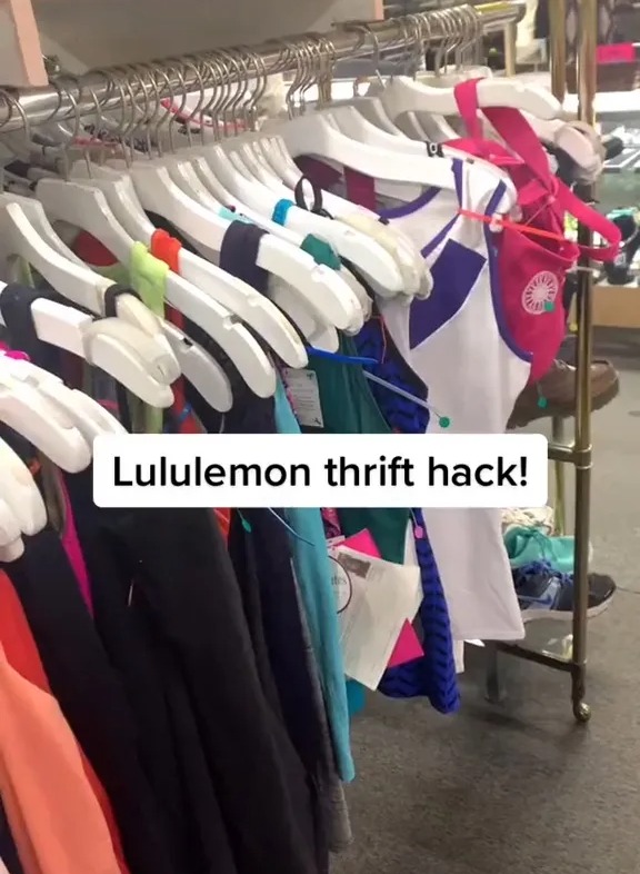 Sie findet so viel Lululemon im Gebrauchtwarenladen, aber die Etiketten sind normalerweise abgerissen