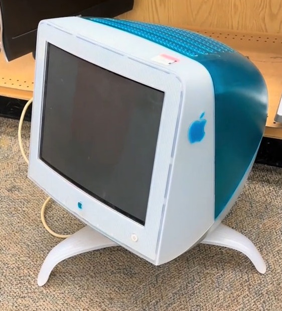 Sammie musste unbedingt diesen Apple-Computer von 1997 haben – ein bisschen Nostalgie hat schließlich noch niemandem geschadet