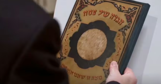In der Sendung wurde ein jüdisches Gebetbuch vorgestellt
