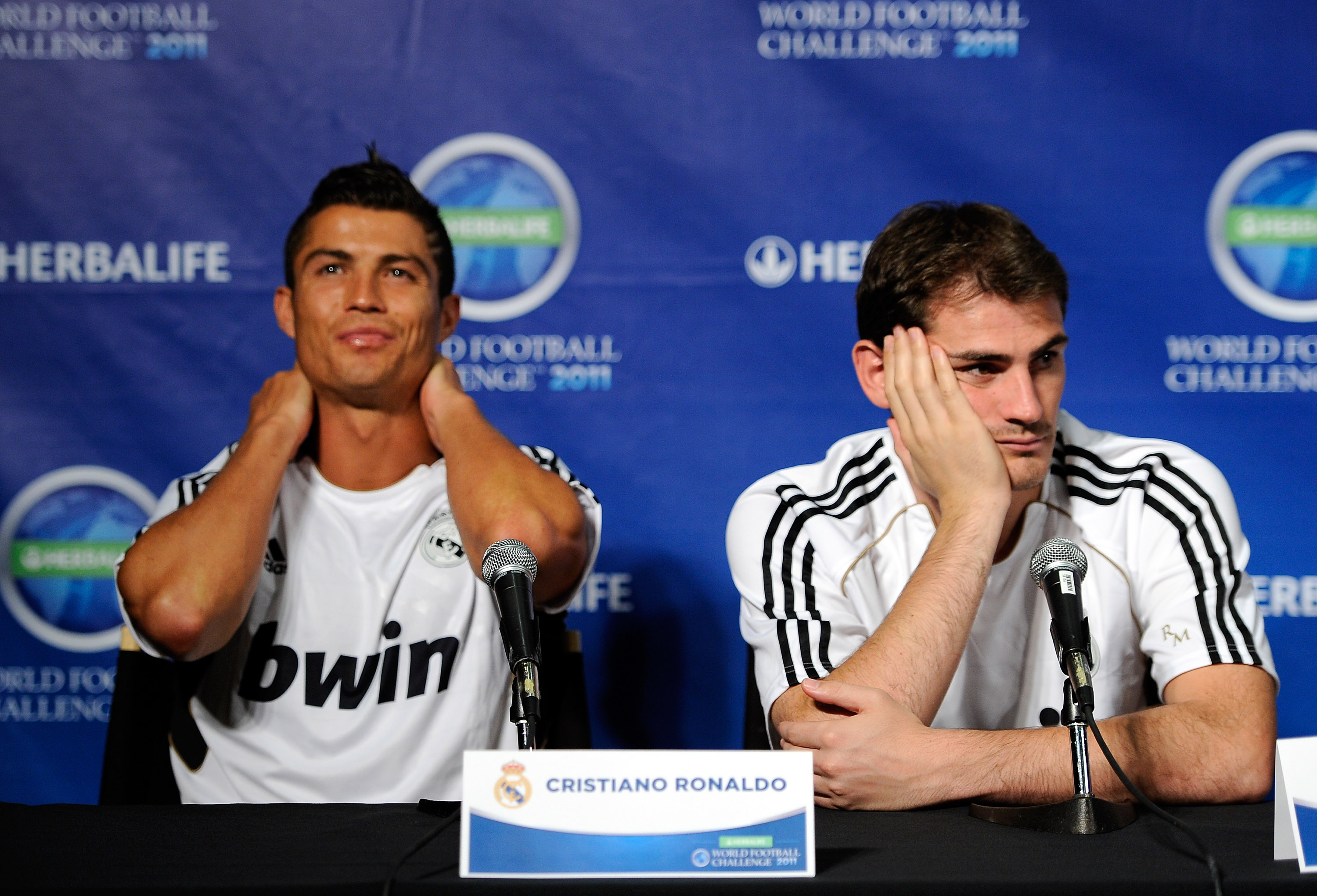 Beteiligt waren die ehemaligen Teamkollegen von Real Madrid, Cristiano Ronaldo und Iker Casillas
