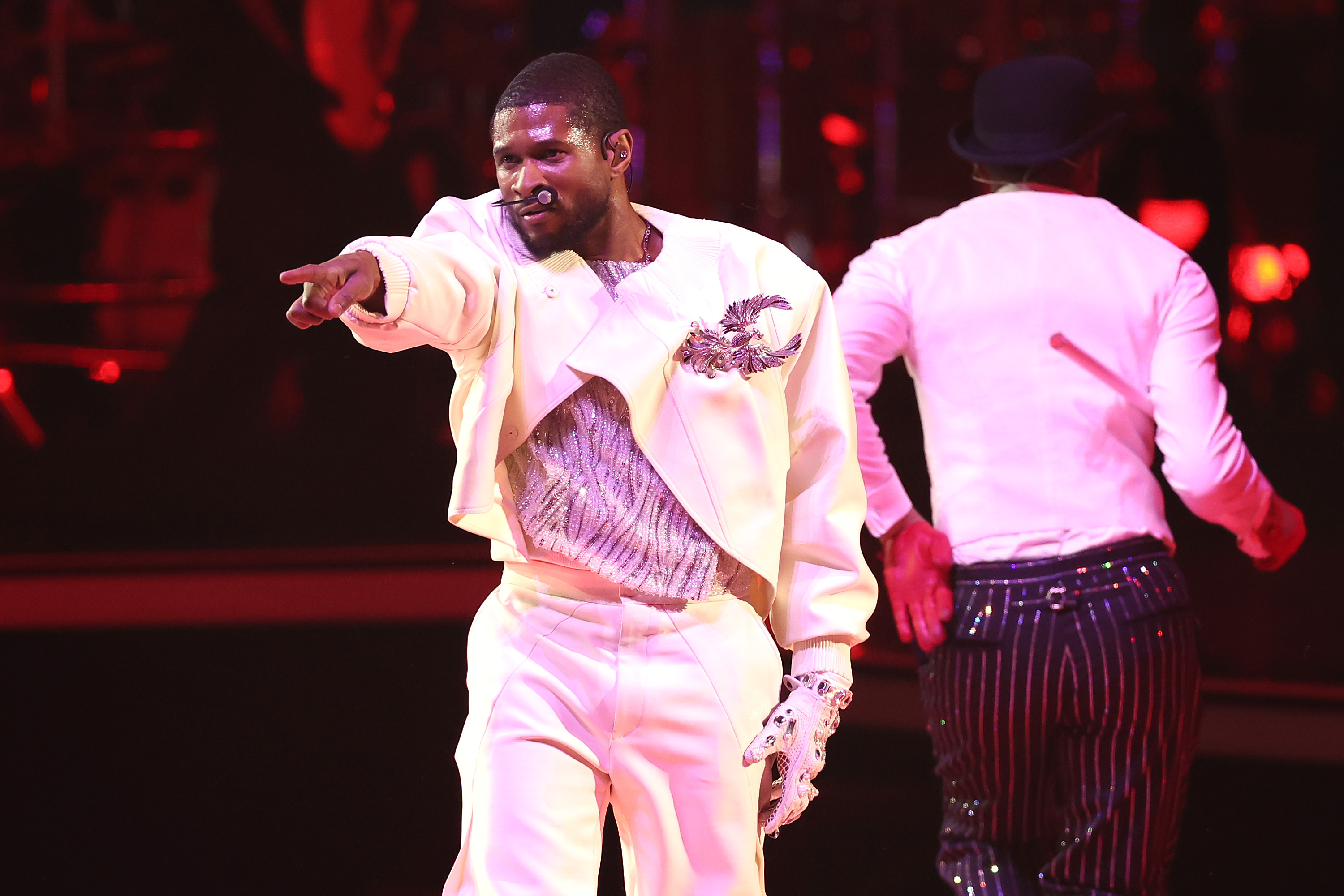 „Usher wäre fast gestürzt und hätte ihnen schnell die Schlittschuhe ausgezogen, lol“, sagte ein Fan