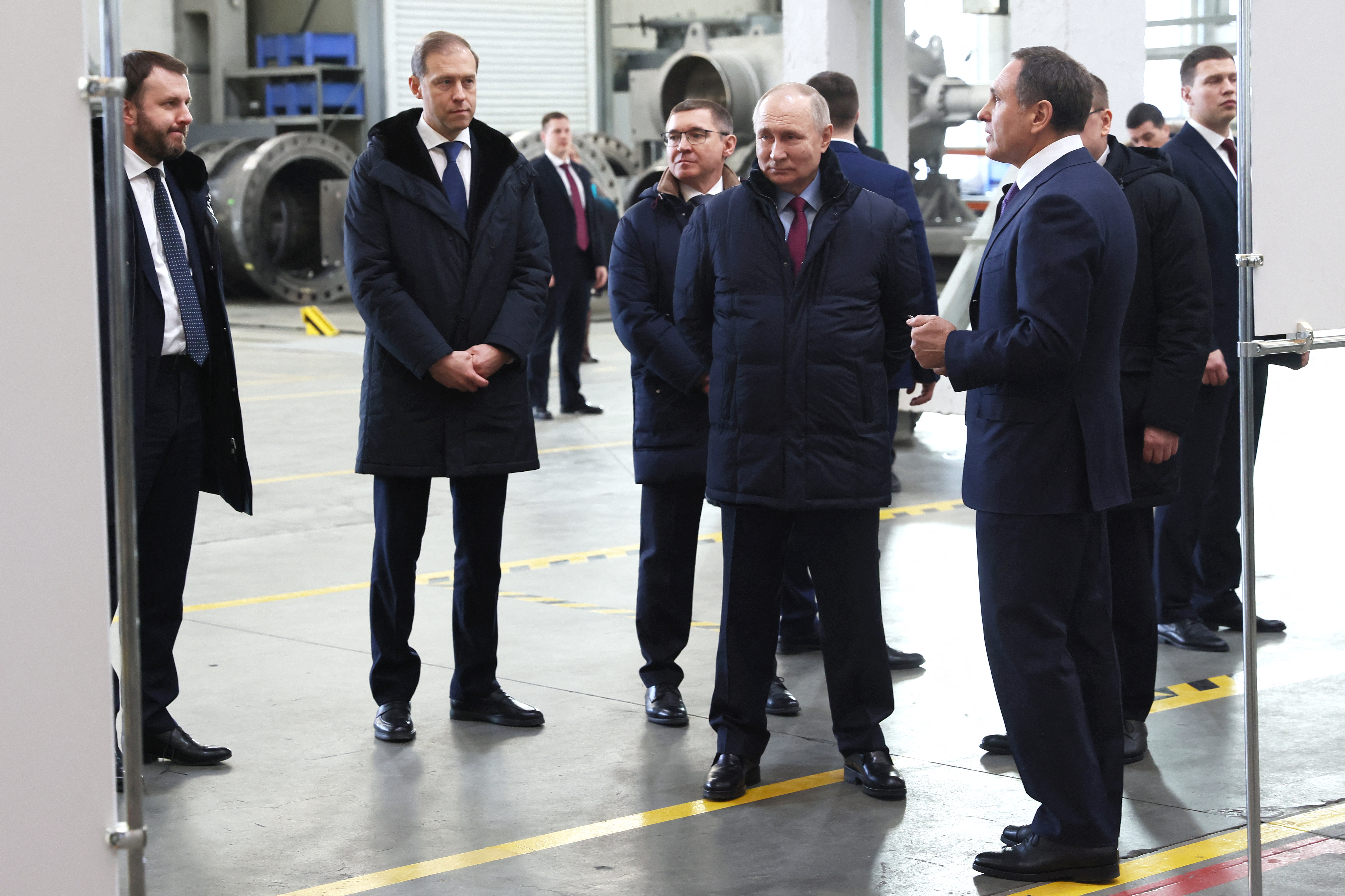 Putin visits the Forge-and-Press Plant in Chelyabinsk