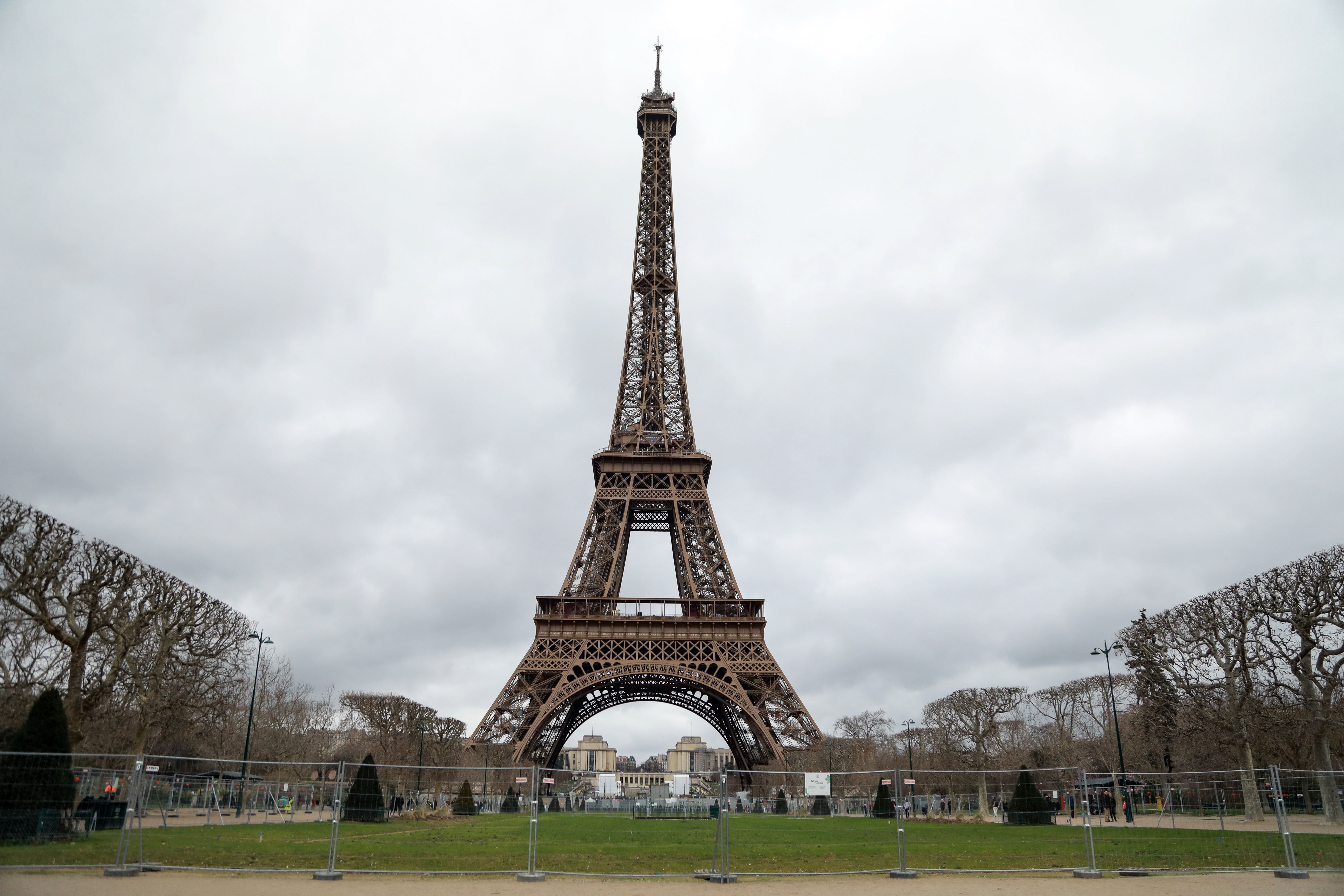 Der echte Eiffelturm in Paris, Frankreich