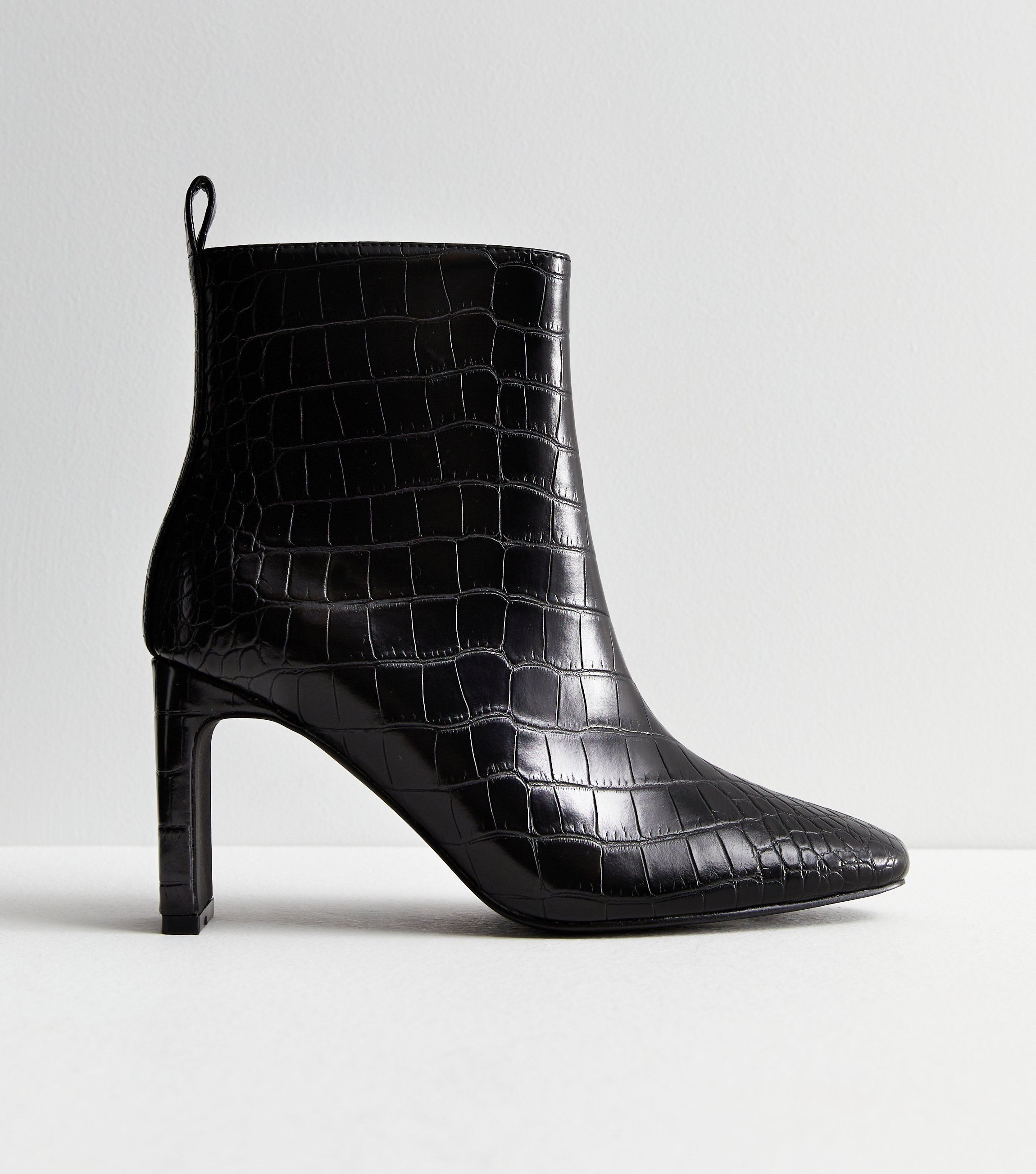Diese New Look-Stiefel mit Kroko-Print kosten weniger als die Hälfte