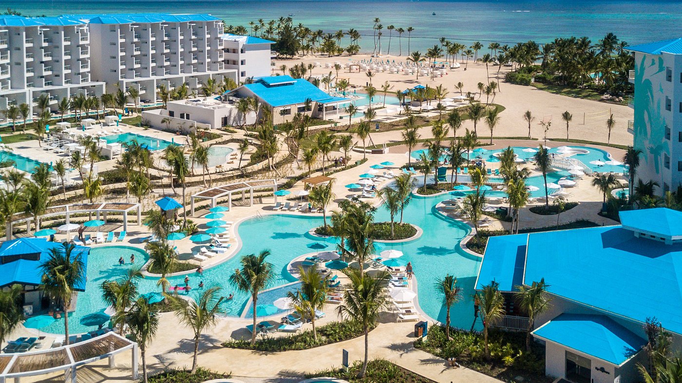 Das riesige Resort beherbergt mehr als 500 Zimmer/Suiten sowie 40 ultra-luxuriöse Inselreservatsvillen