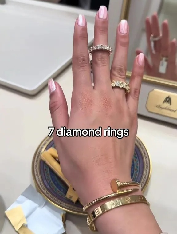 Linda wurde mit sieben Diamantringen beschenkt, als sie Ja sagte