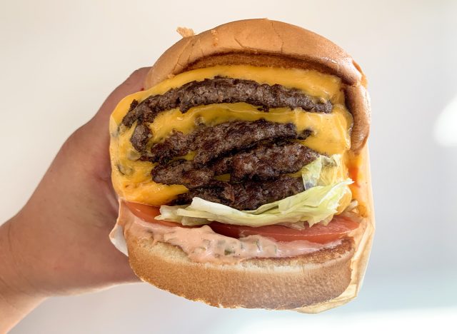 4x4-Burger aus der Geheimkarte von In-n-Out