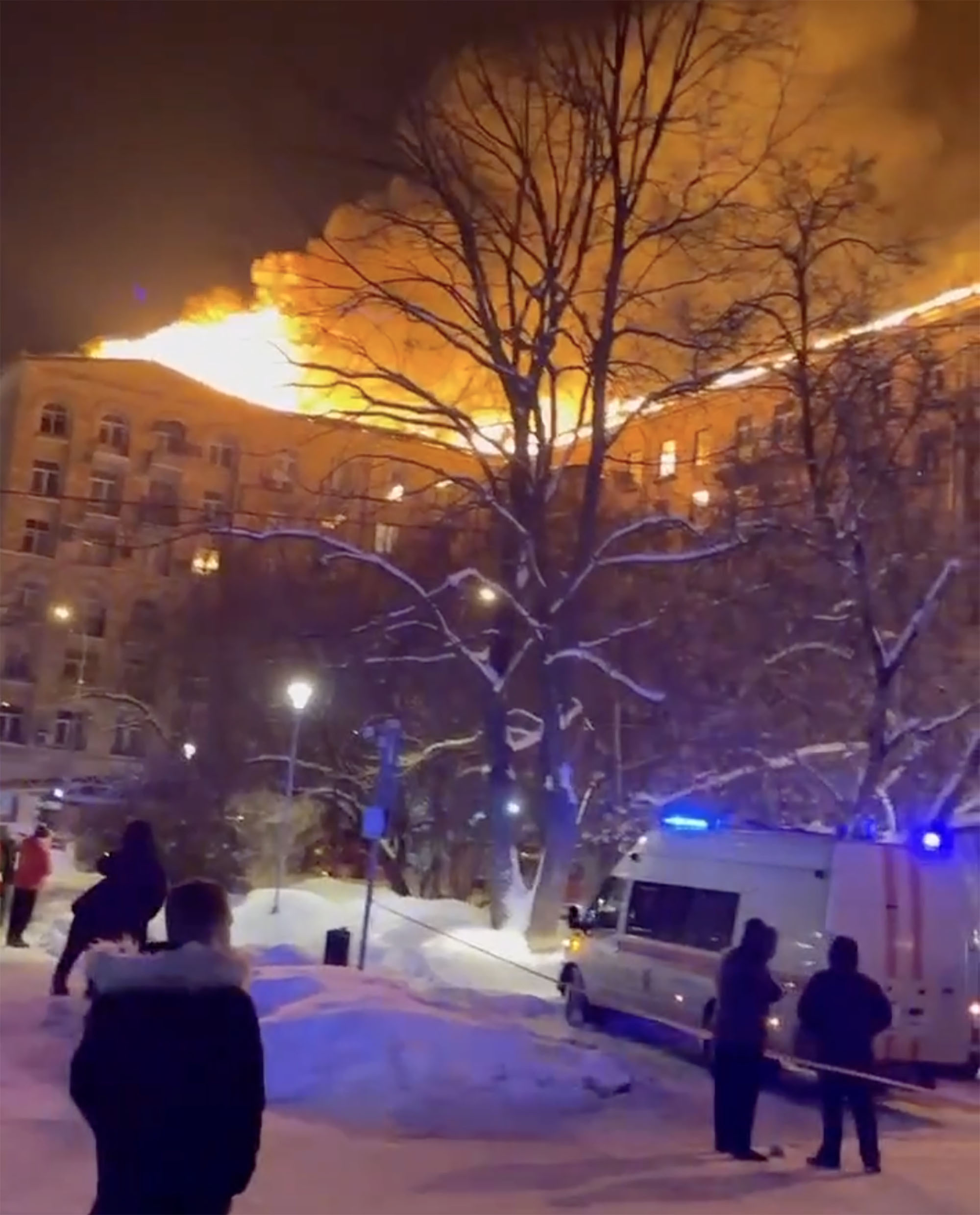 Die Moskauer Behörden berichteten, dass dies der größte Brand in der Stadt in der modernen Geschichte Russlands sei