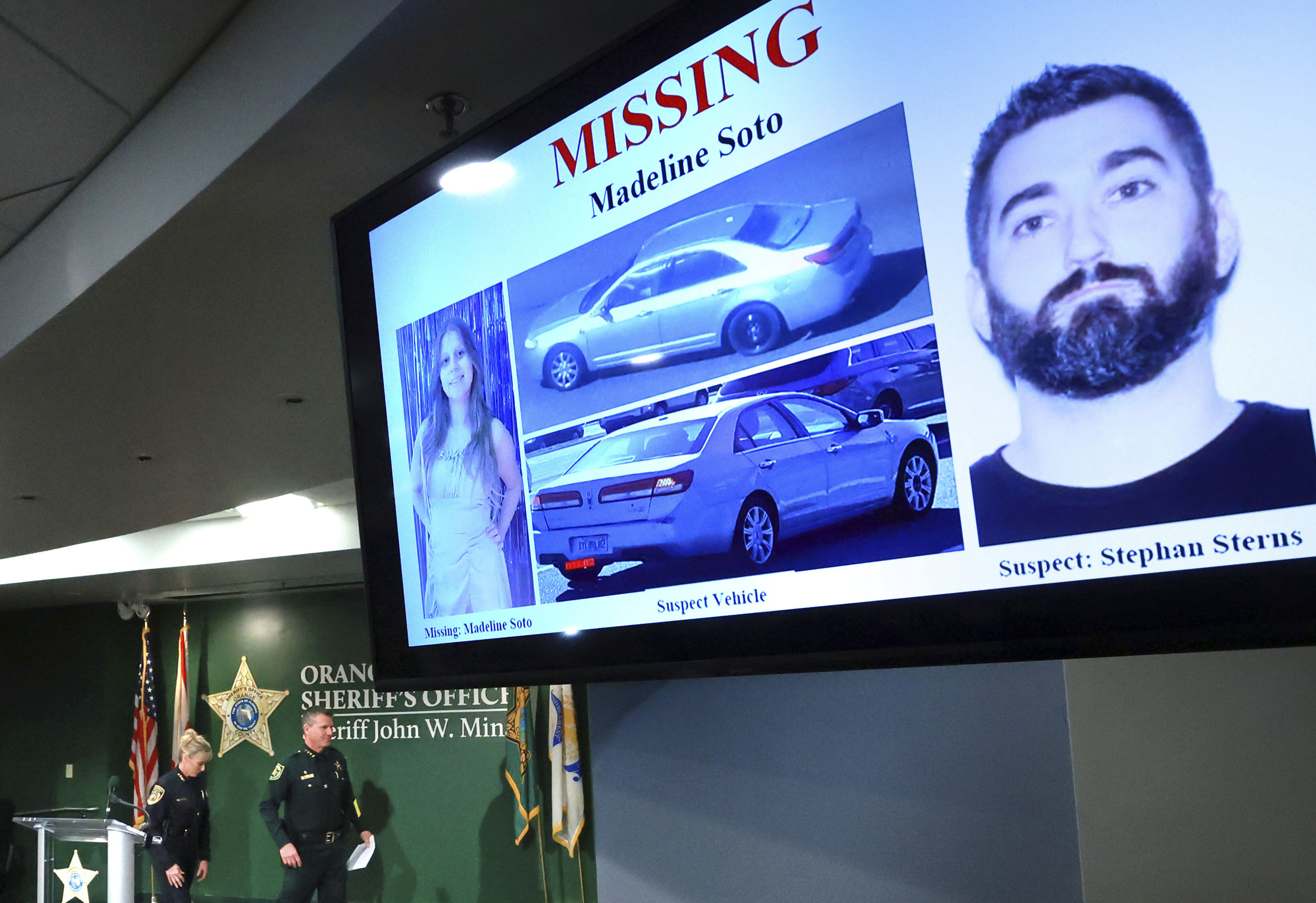 Die Polizei sagte, Sterns sei auf einem Video zu sehen gewesen, wie er an dem Tag, an dem Madeline vermisst wurde, mehrere Gegenstände weggeworfen hatte