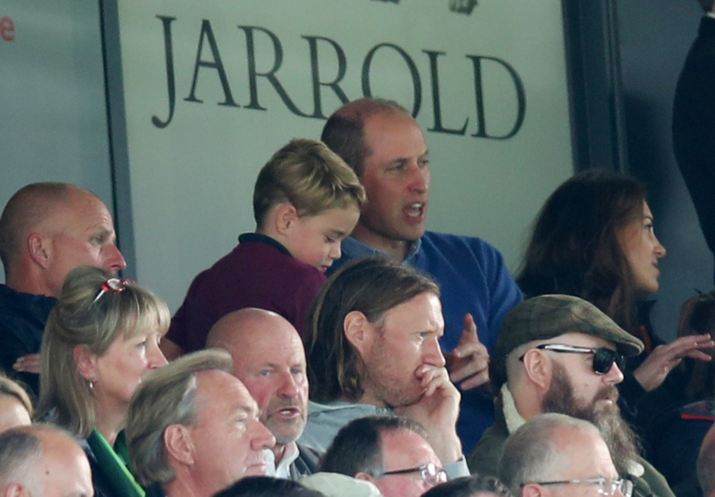 Wills nahm seine ganze Familie mit, um Villa im Oktober 2019 gegen Norwich City zu sehen