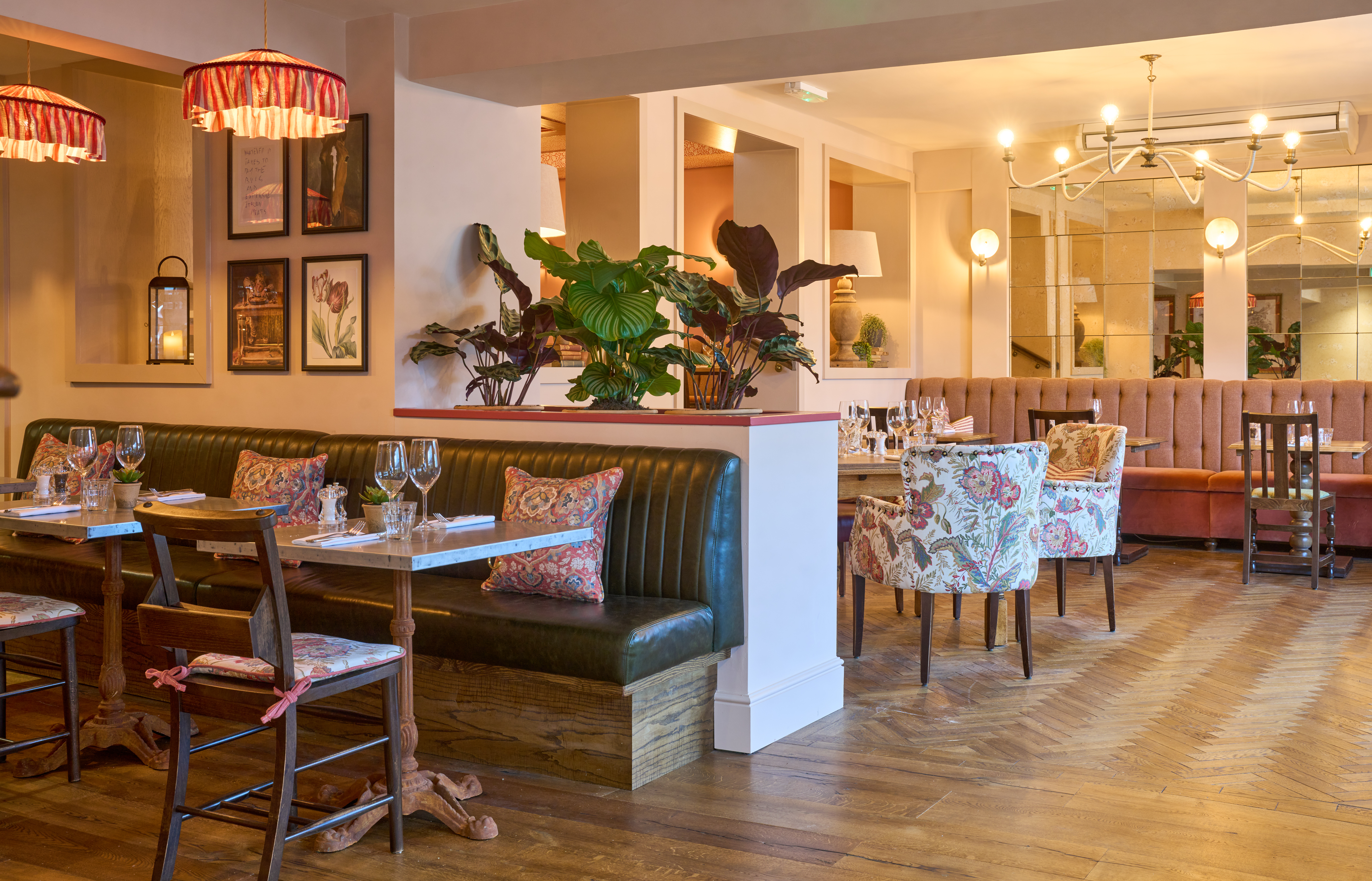 Das hoteleigene Restaurant des Pubs serviert klassische britische Küche