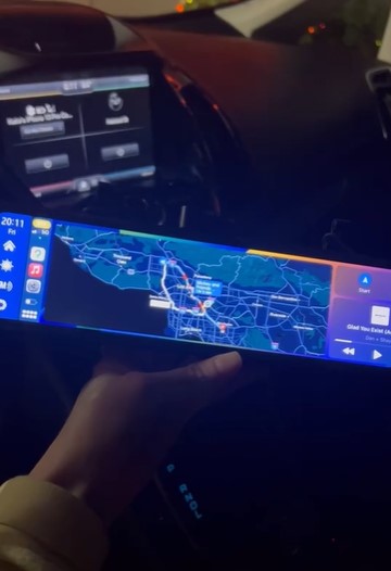 Es ermöglicht Fahrern, GPS zu nutzen und gleichzeitig Musik abzuspielen
