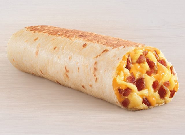 Taco Bell Cheesy gerösteter Frühstücks-Burrito-Speck
