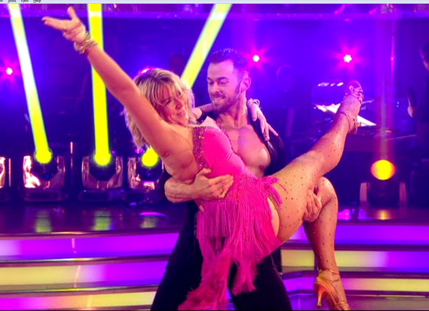 Dancing Queen – Fern nahm 2012 an der BBC-Sendung „Strictly Come Dancing“ teil.