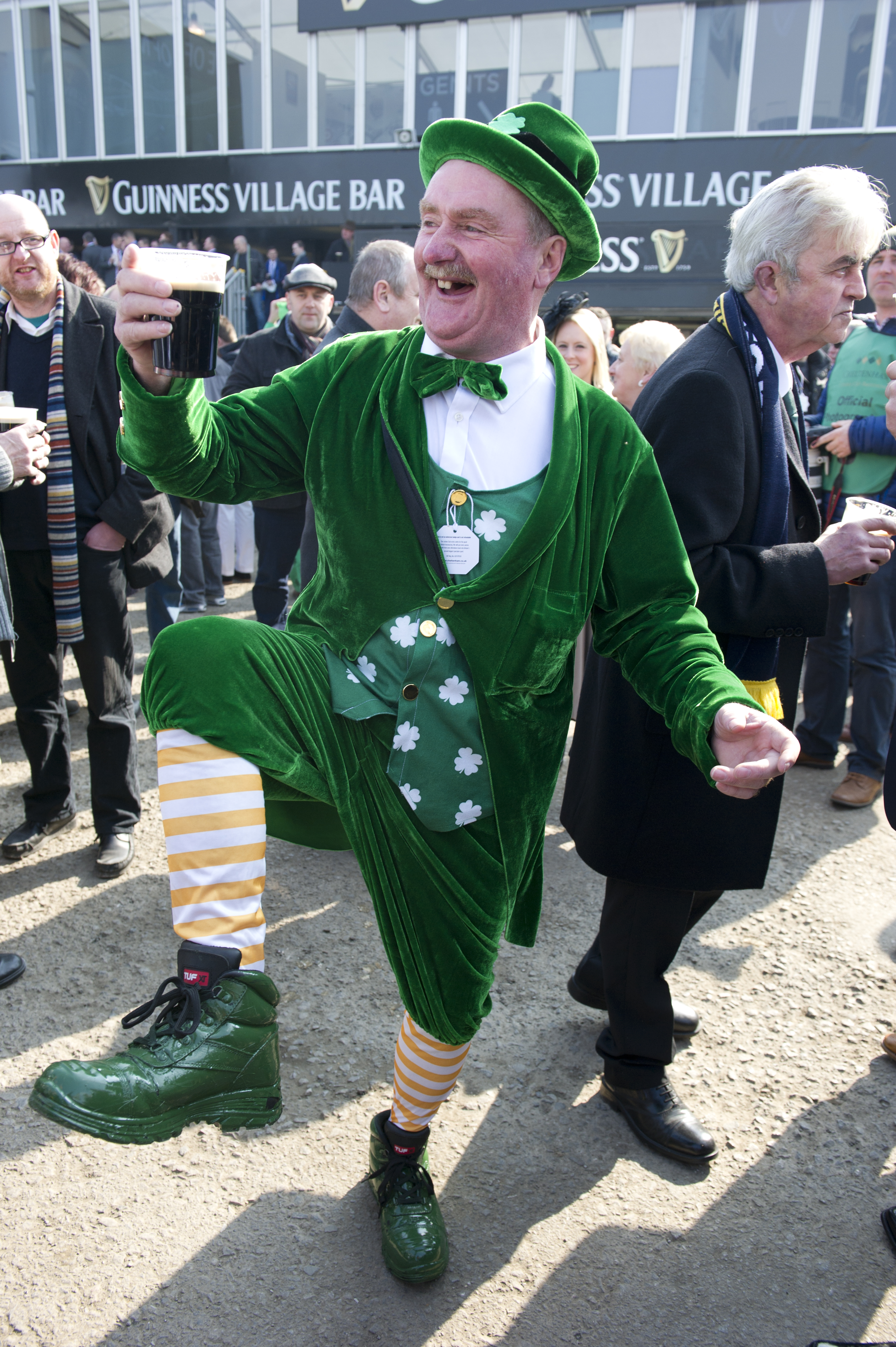 Die Iren werden am Donnerstag, dem St. Patrick's Day-Rennen, Cheltenham übernehmen