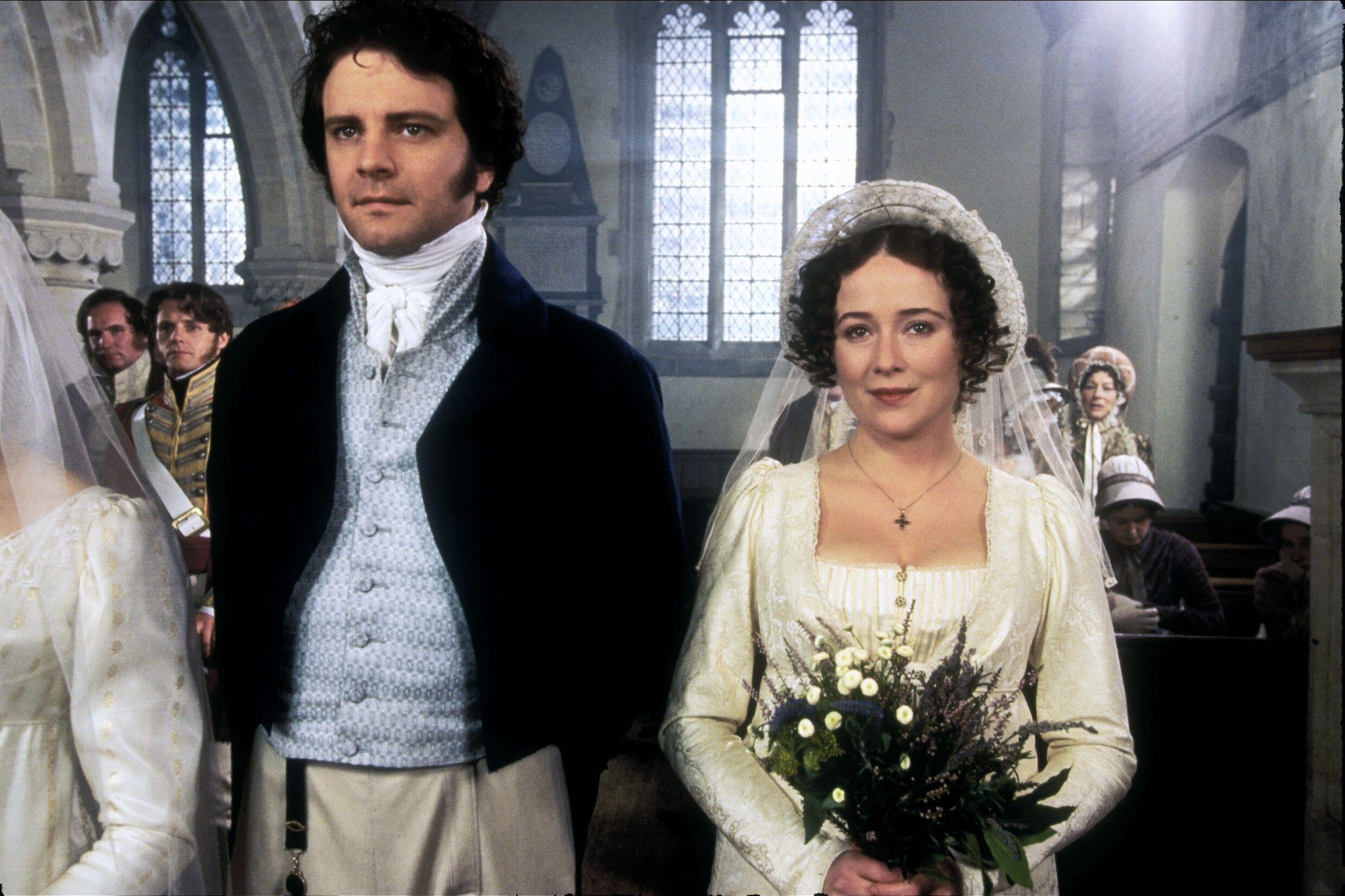 Der Tag im Stil von „Stolz und Vorurteil“ nahm Gestalt an und der Bräutigam nahm voll und ganz die Rolle an, die Colin Firth in der Fernsehserie von 1995 spielte