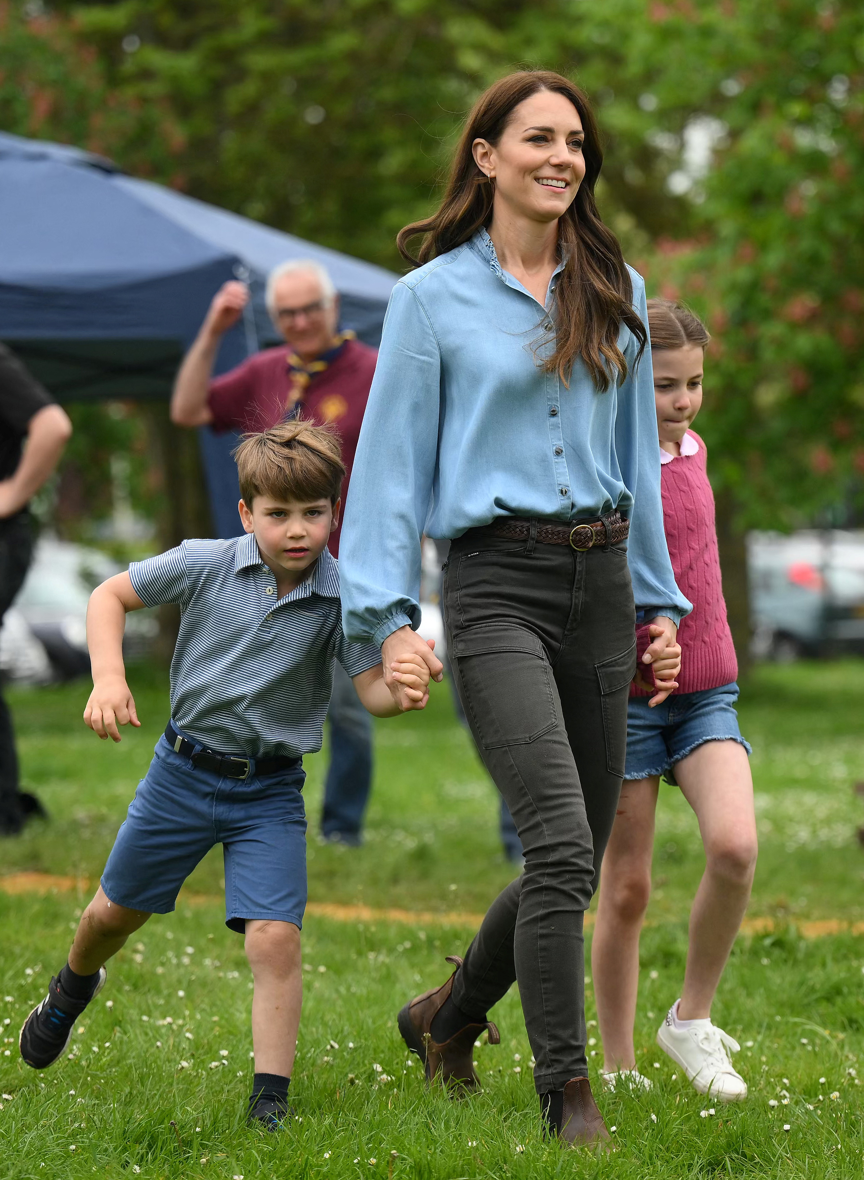 Kate im Bild mit Prinzessin Charlotte und Prinz Louis
