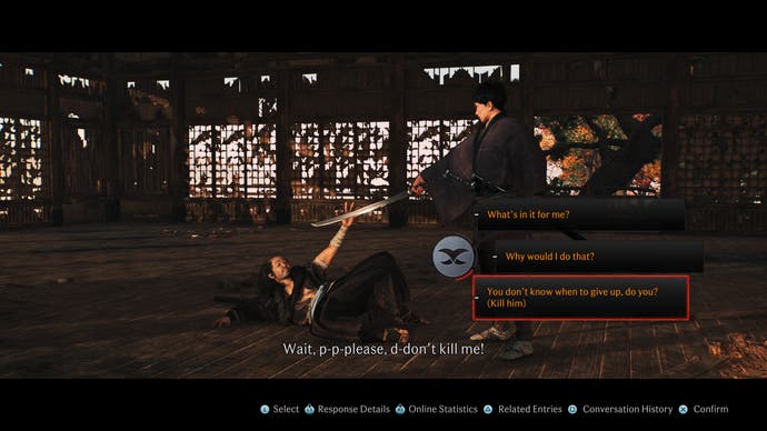 Rise of the Ronin Rezension 2: Kill or Spare – Rise of the Ronin-Screenshot, der den Spieler zeigt, wie er über einem besiegten Feind steht, mit drei Dialogoptionen, mit einer Option, ihn zu töten.