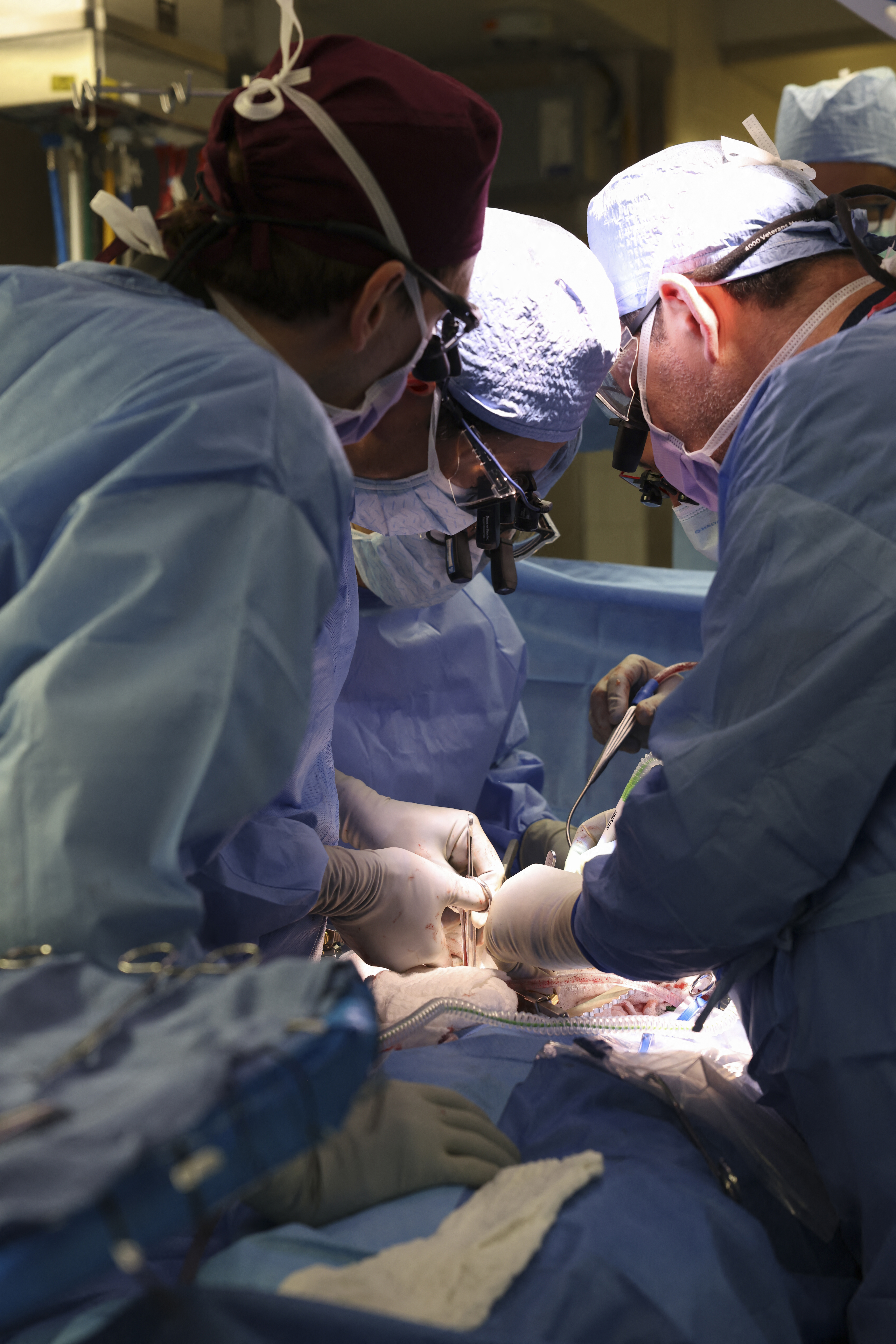 Die Operation wurde an einem 62-jährigen Mann durchgeführt, der an einer Nierenerkrankung im Endstadium litt