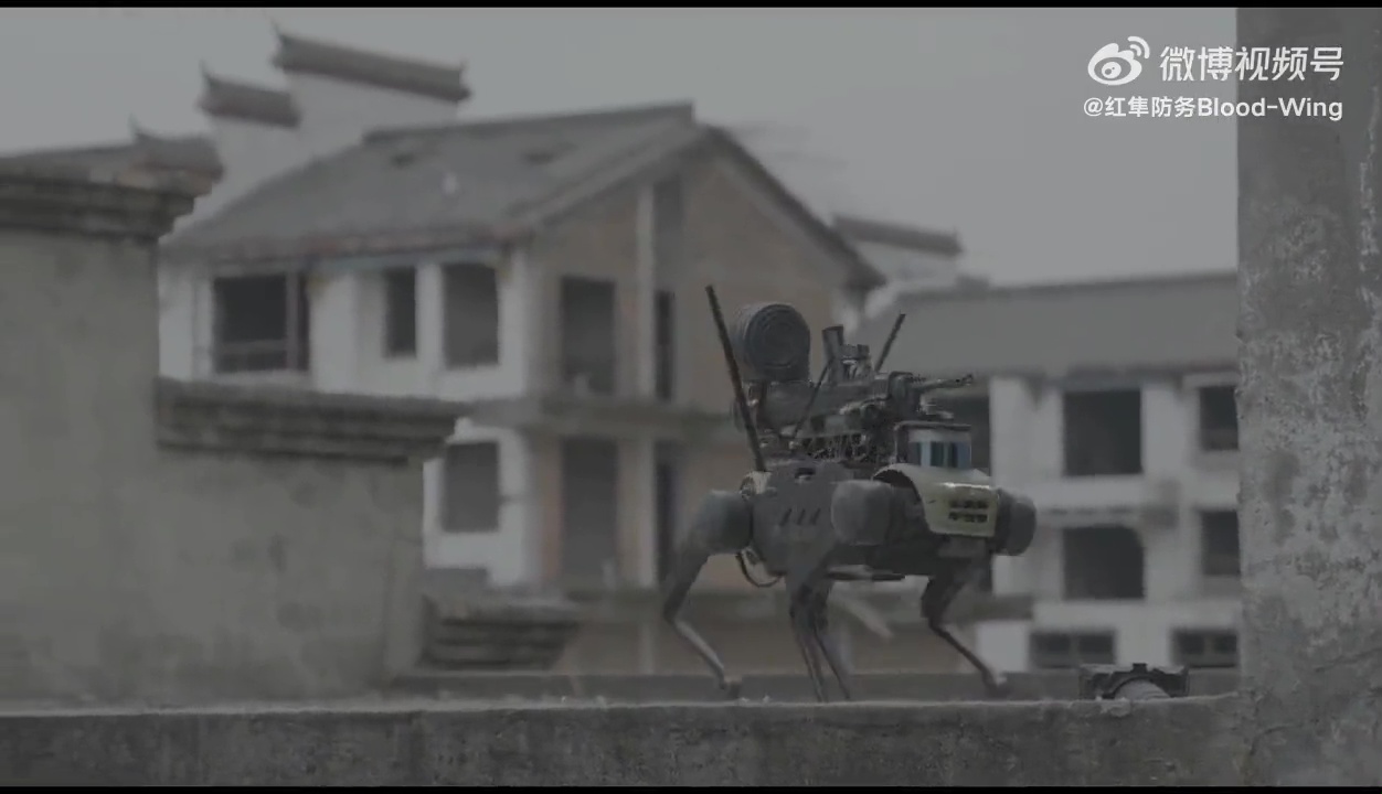 China hat bewaffnete Roboterhunde gebaut, die von einer Drohne aus in Kriegsgebieten abgesetzt werden können