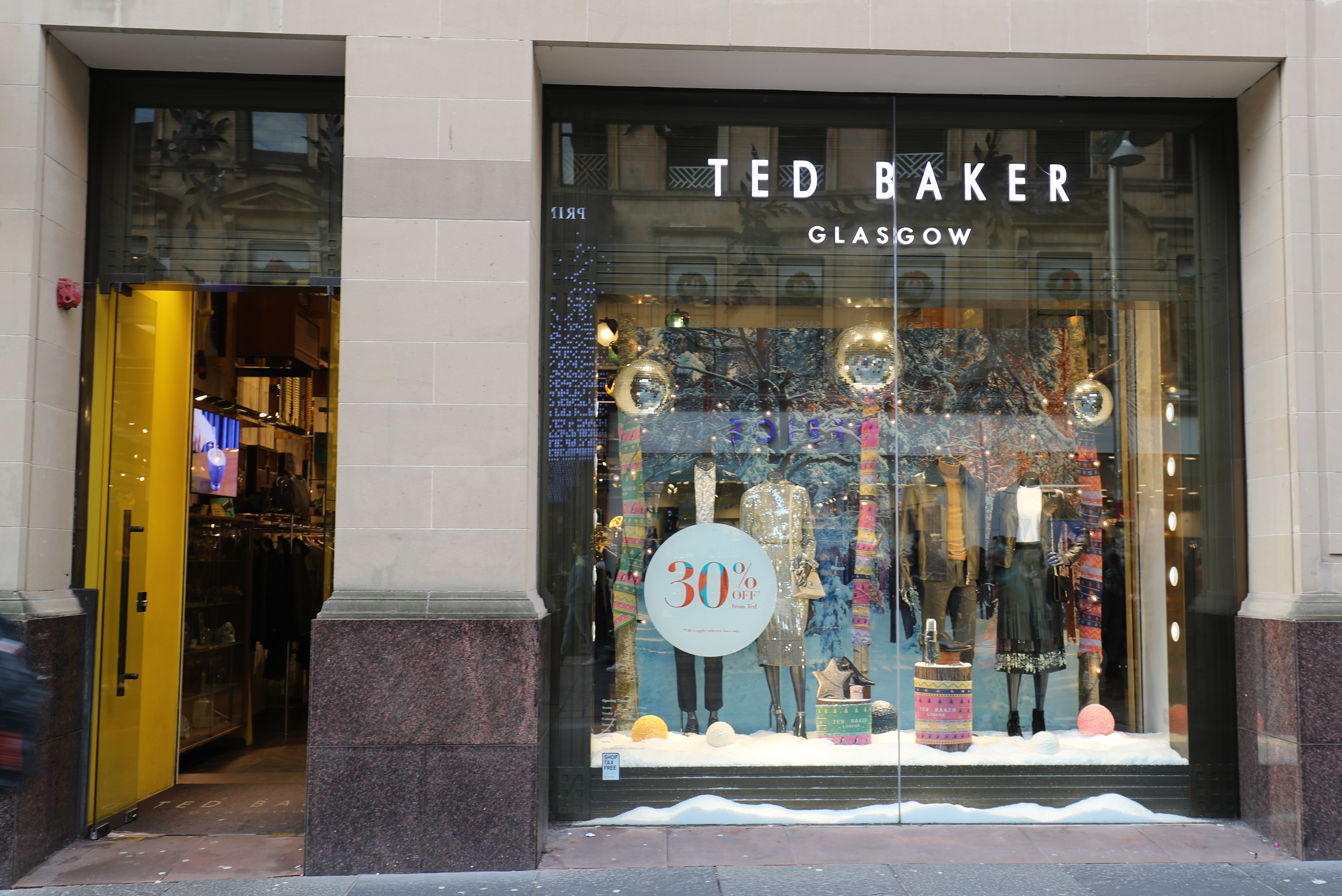 Trotz seines Amtsantritts wird Ted Baker seine Geschäfte wie gewohnt weiterführen