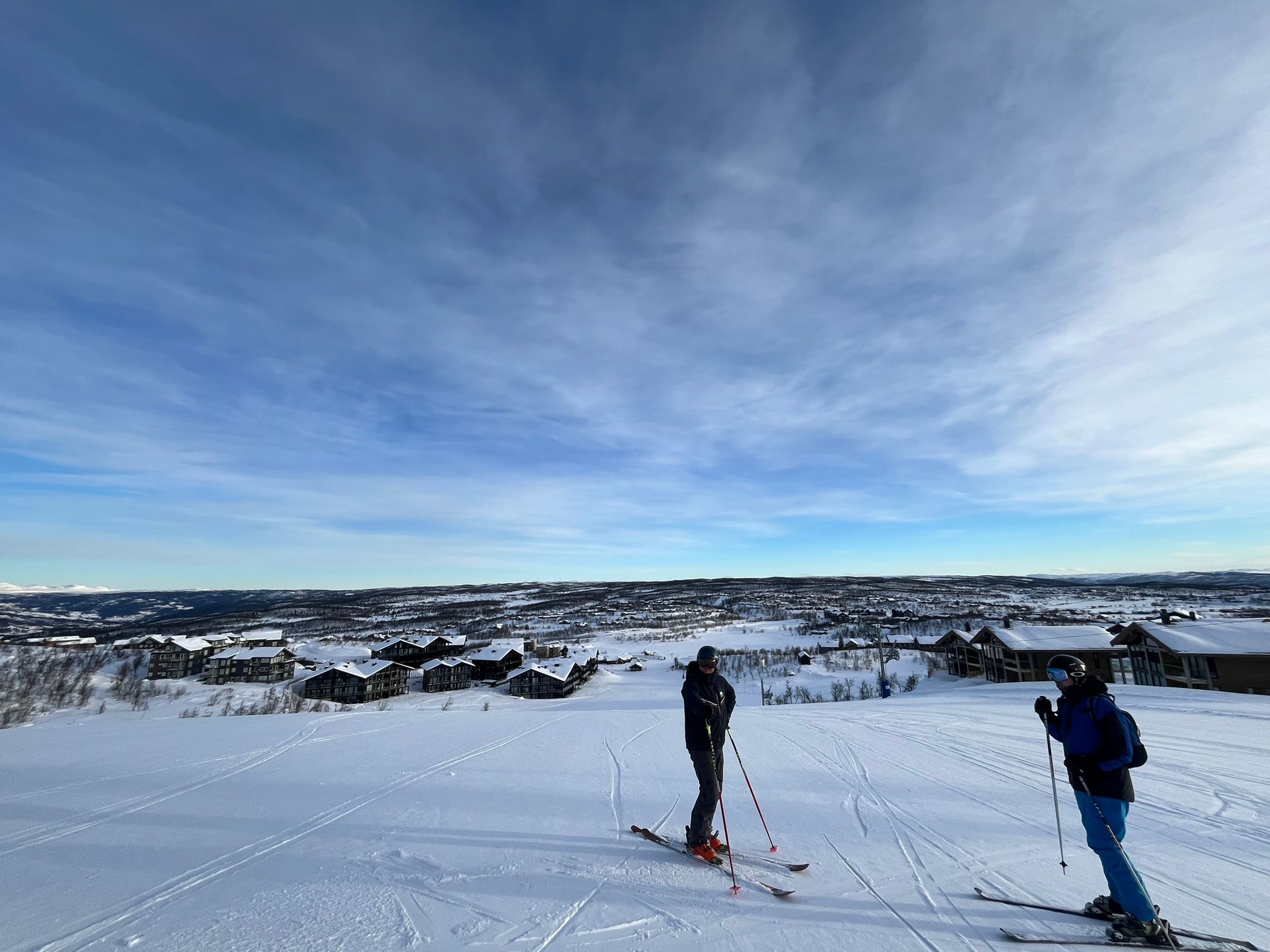 Skifahren in Geilo ist mit vielen langen grünen und blauen Pisten perfekt für Familien und Anfänger