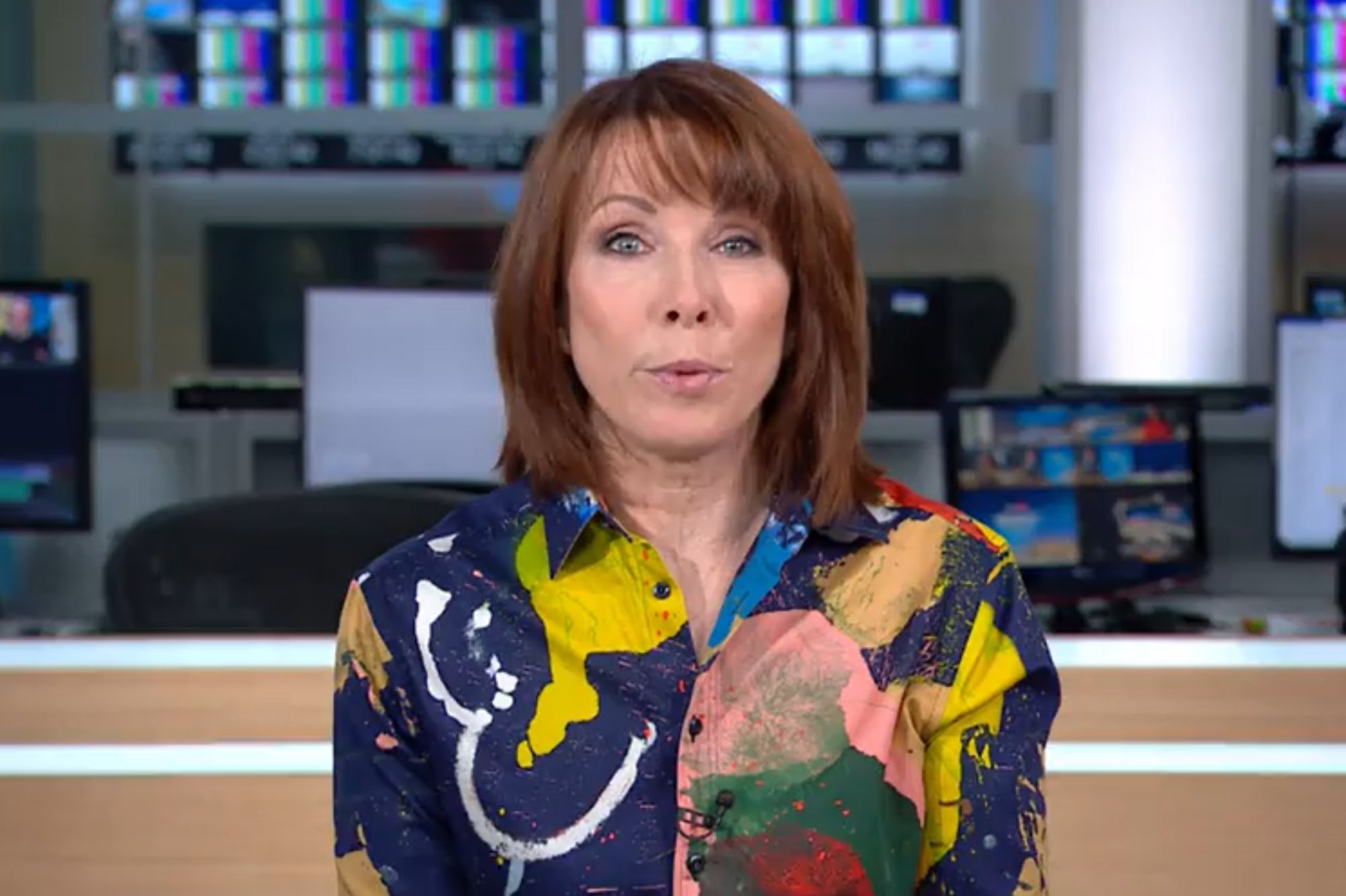 Die 63-jährige Sky News-Moderatorin nutzte die sozialen Medien, um die Neuigkeiten mit ihrer Fangemeinde zu teilen