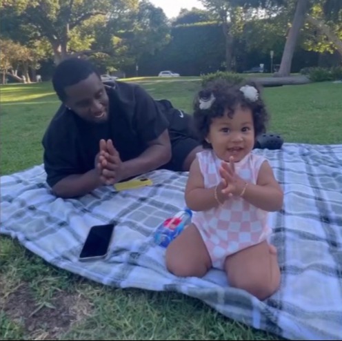 Diddy mit seiner jüngsten Tochter Love