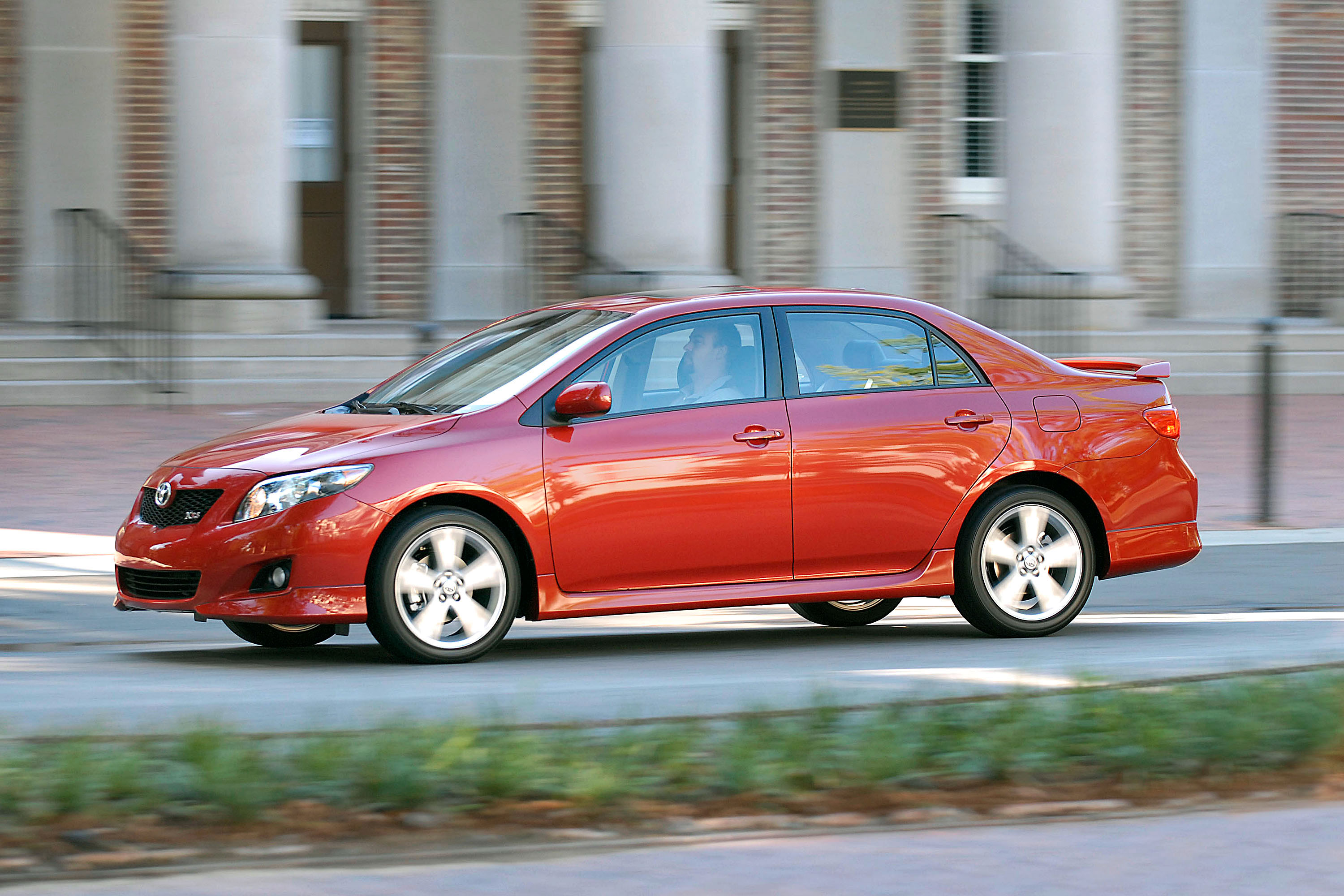 Für die Gesamtzuverlässigkeit und Sicherheit erhielt der Toyota Corolla eine Bewertung von 4,5 von 5