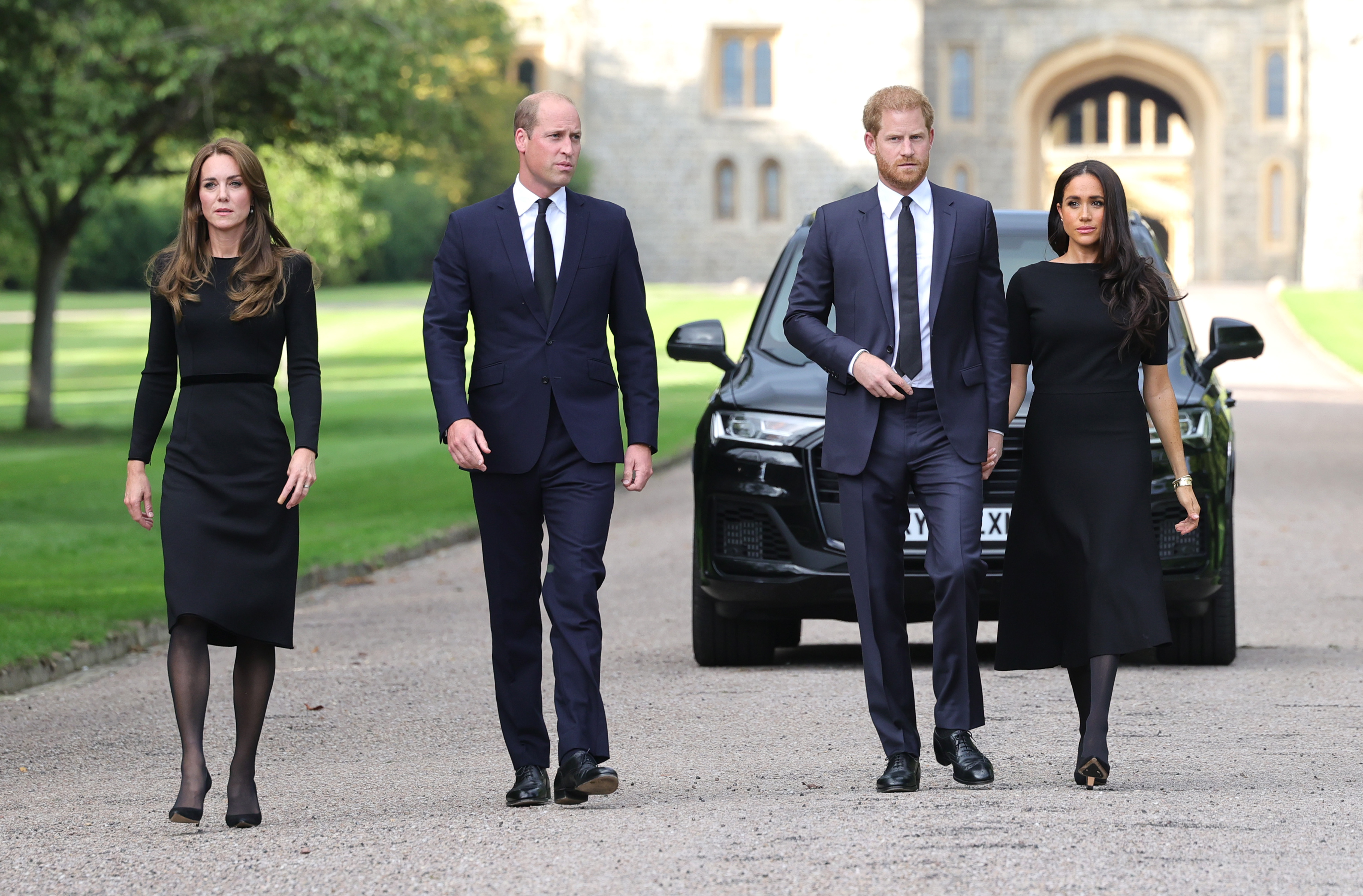 Harry und Meghan verließen die königliche Familie im Jahr 2020, als Gerüchte über eine Kluft zwischen ihnen und William und Kate die Runde machten